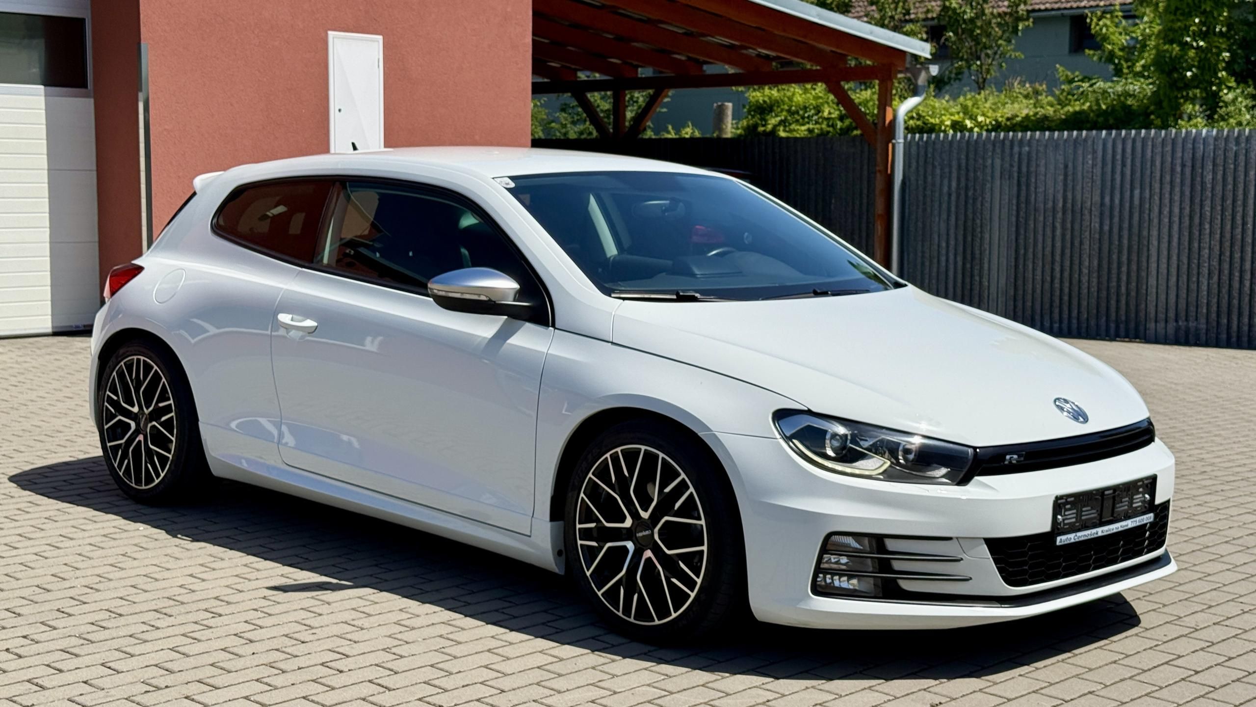 Volkswagen Scirocco, 2.0TDi*110kW*DSG*R-LINE*LED* - fotka 5