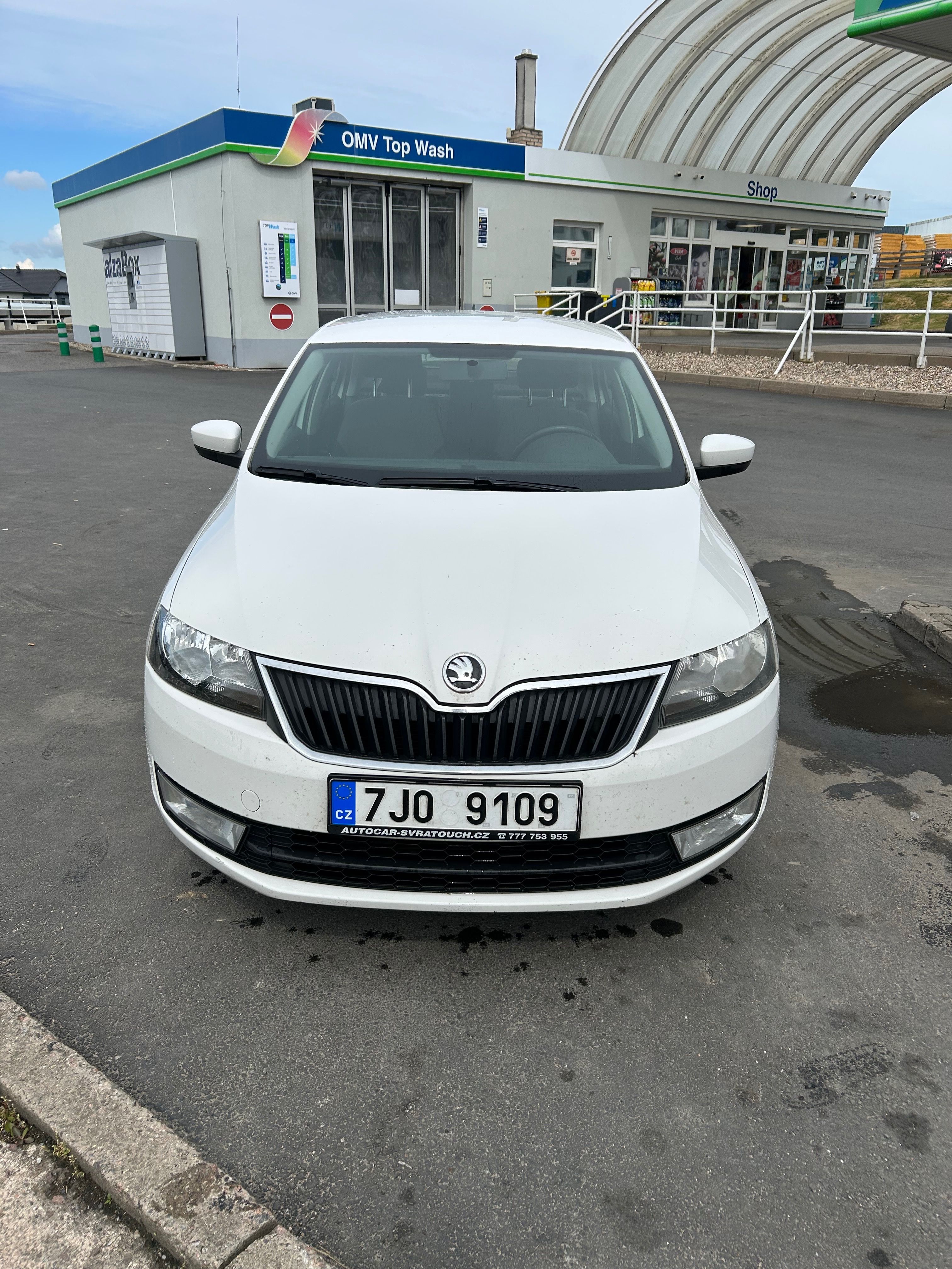 Škoda Rapid, 1.8 TDI 77kW liftback - fotka 3