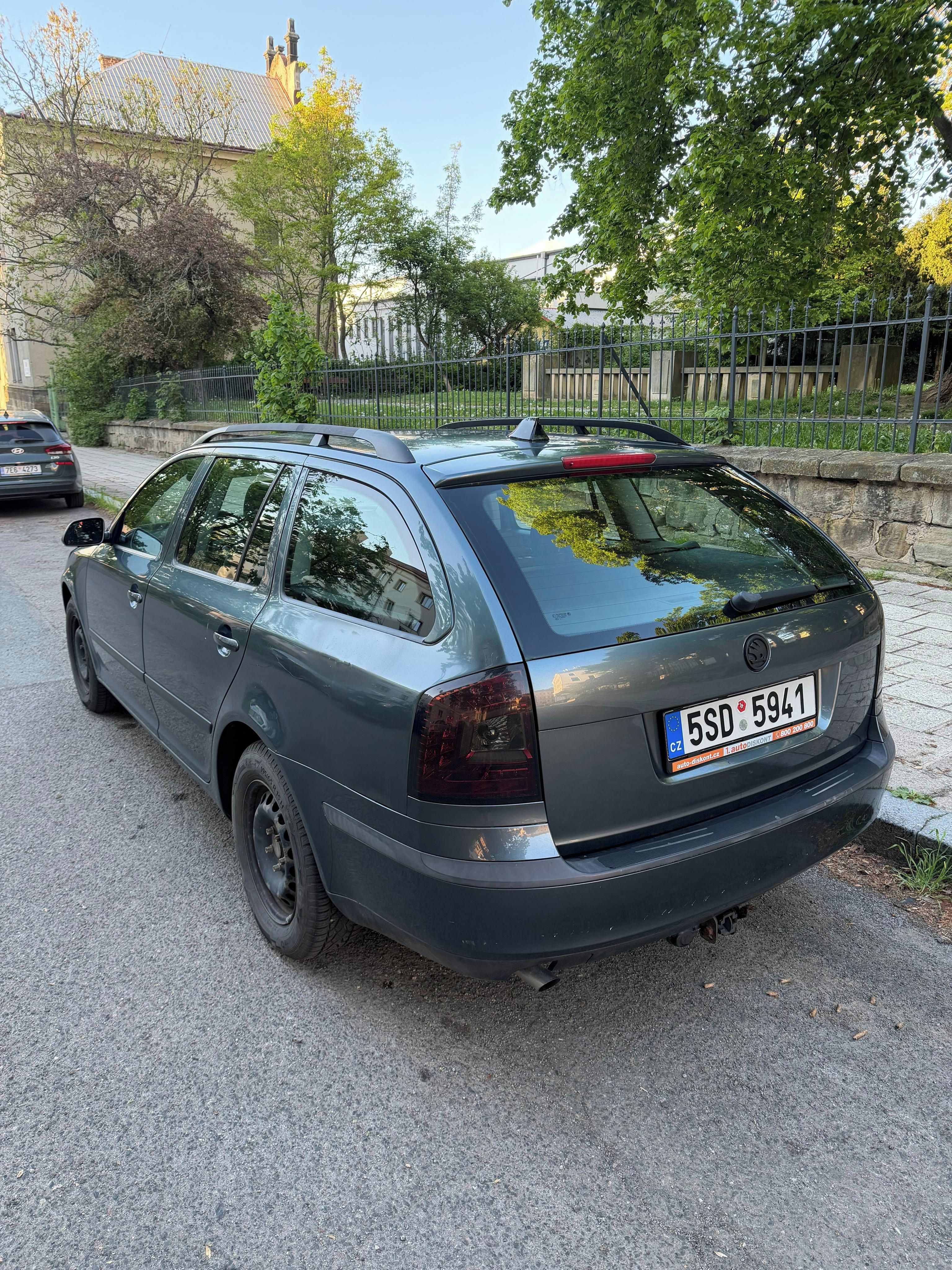 Škoda Octavia, Škoda Octavia 1,6 75kW - fotka 3