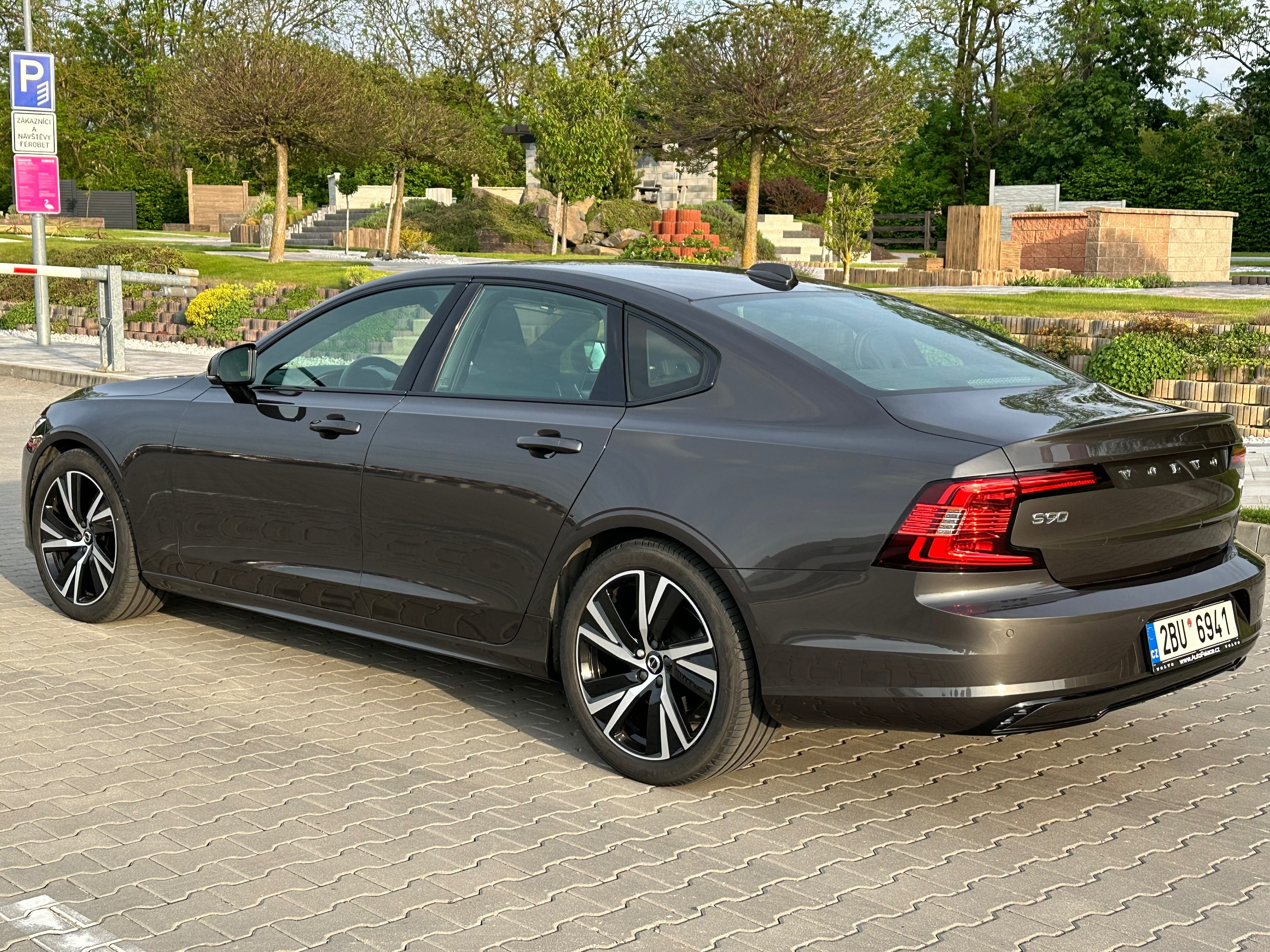 Volvo S90, R-Design, 40tkm, DPH, Webasto - fotka 5