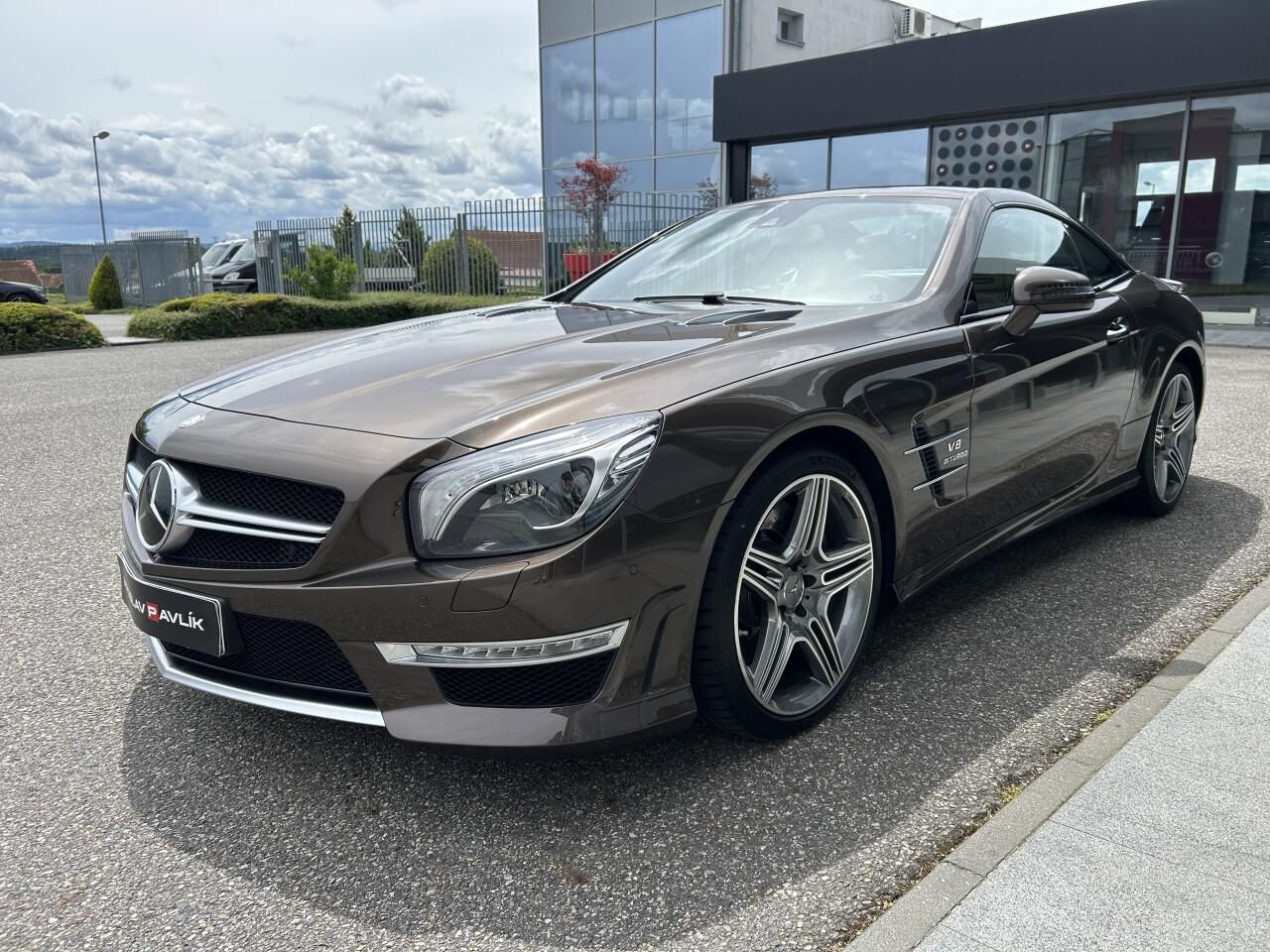 Mercedes-Benz SL, 63 AMG Roadster - fotka 3