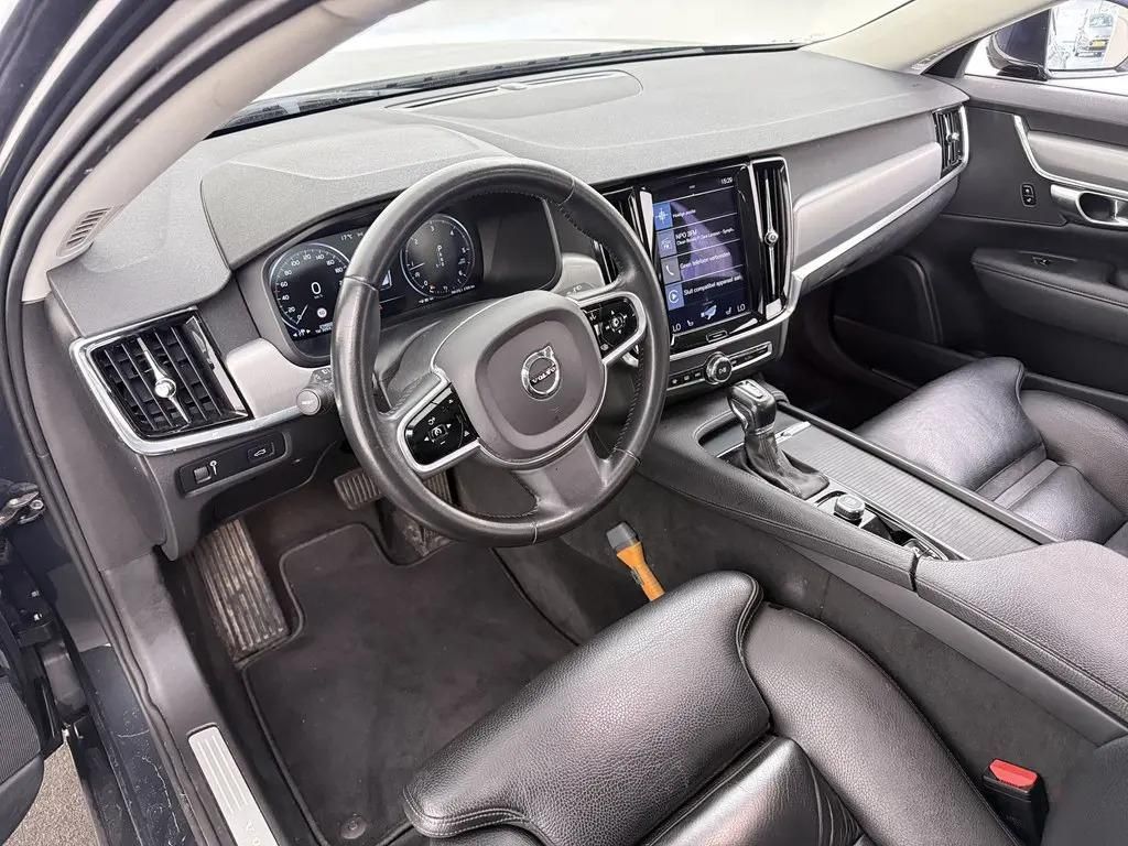 Volvo V90, 2.0 D4 140kW AUT. Momentum TZ - fotka 3