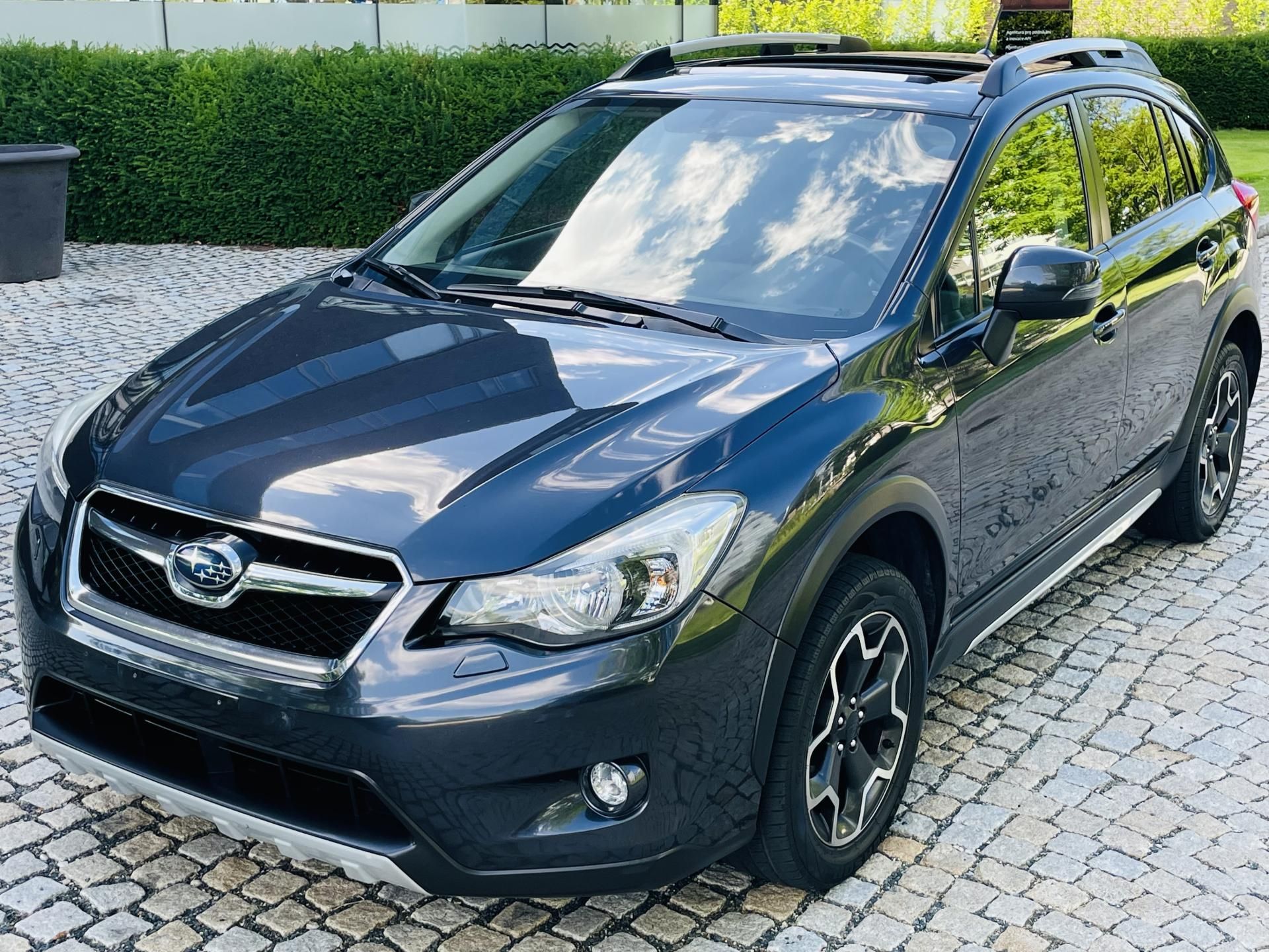 Subaru XV, 2.0i 4x4 AUT 1MAJITEL SERVISKA - fotka 5
