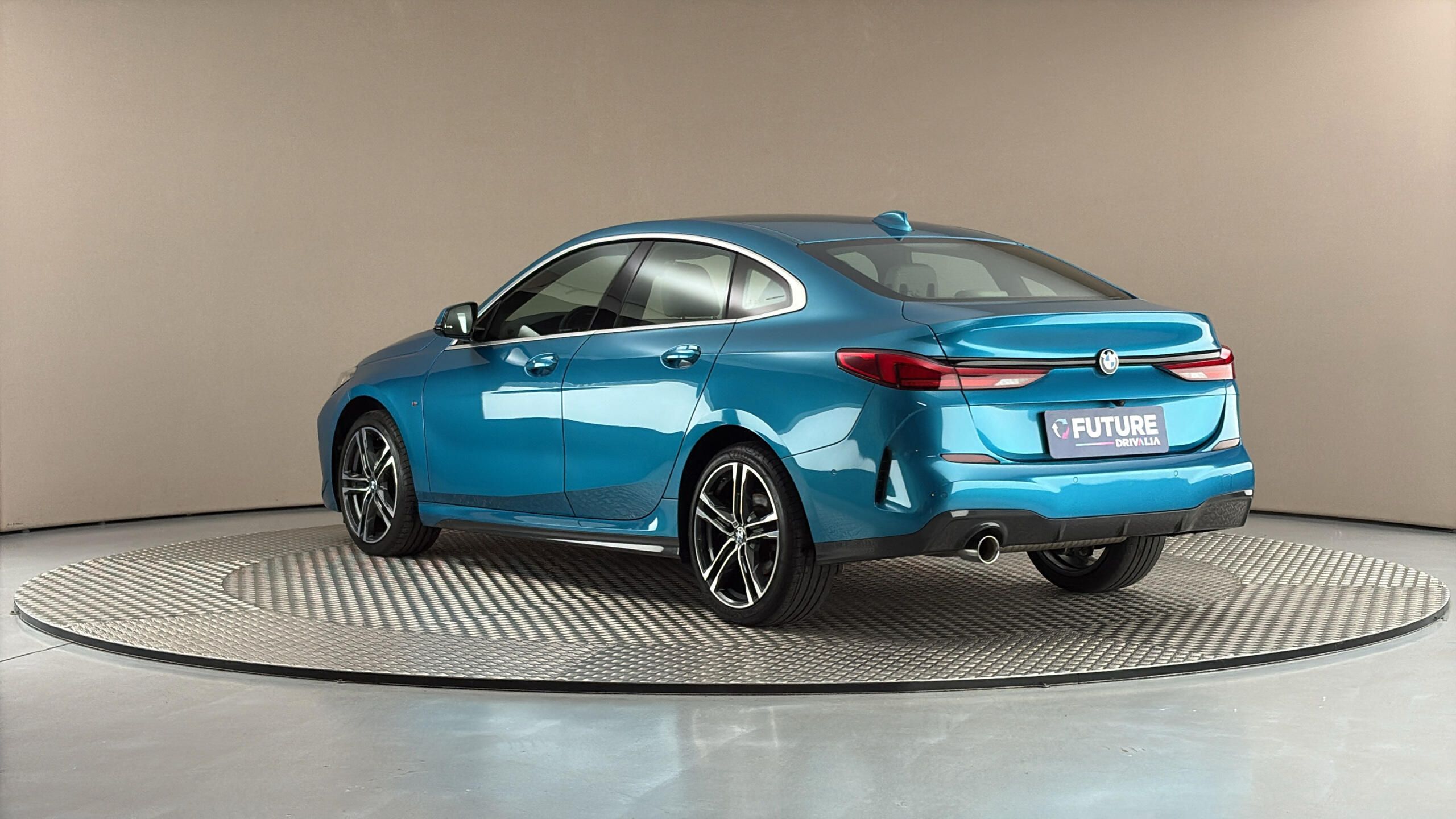 BMW Řada 2, 218i AUT M sport Gran Coupe - fotka 2