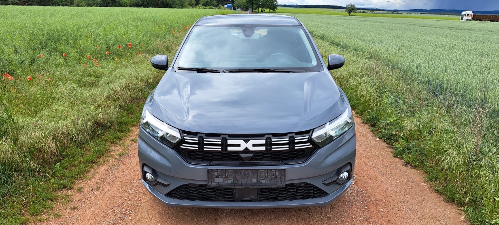 Dacia Sandero, Dacia Sandero 1.0i - fotka 2