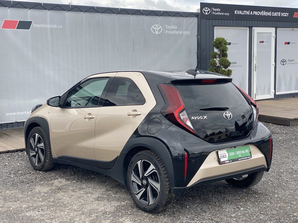 Toyota Aygo, 1.0i, ČR, Style Tech, automat - fotka 5
