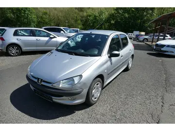 Peugeot 206, 1,6 65KW KLIMA