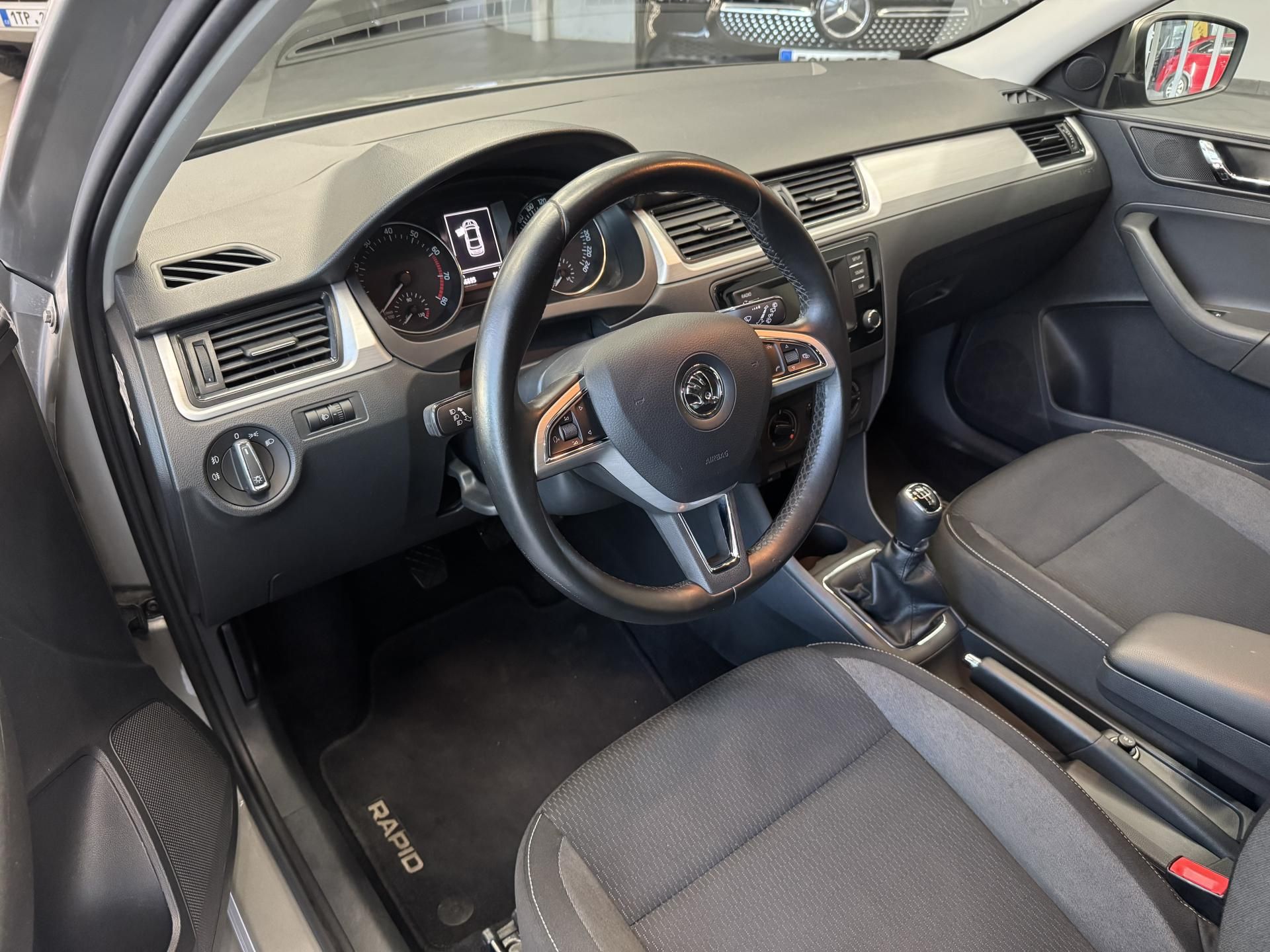 Škoda Rapid, 1.2TSI Ambition ČR - fotka 4