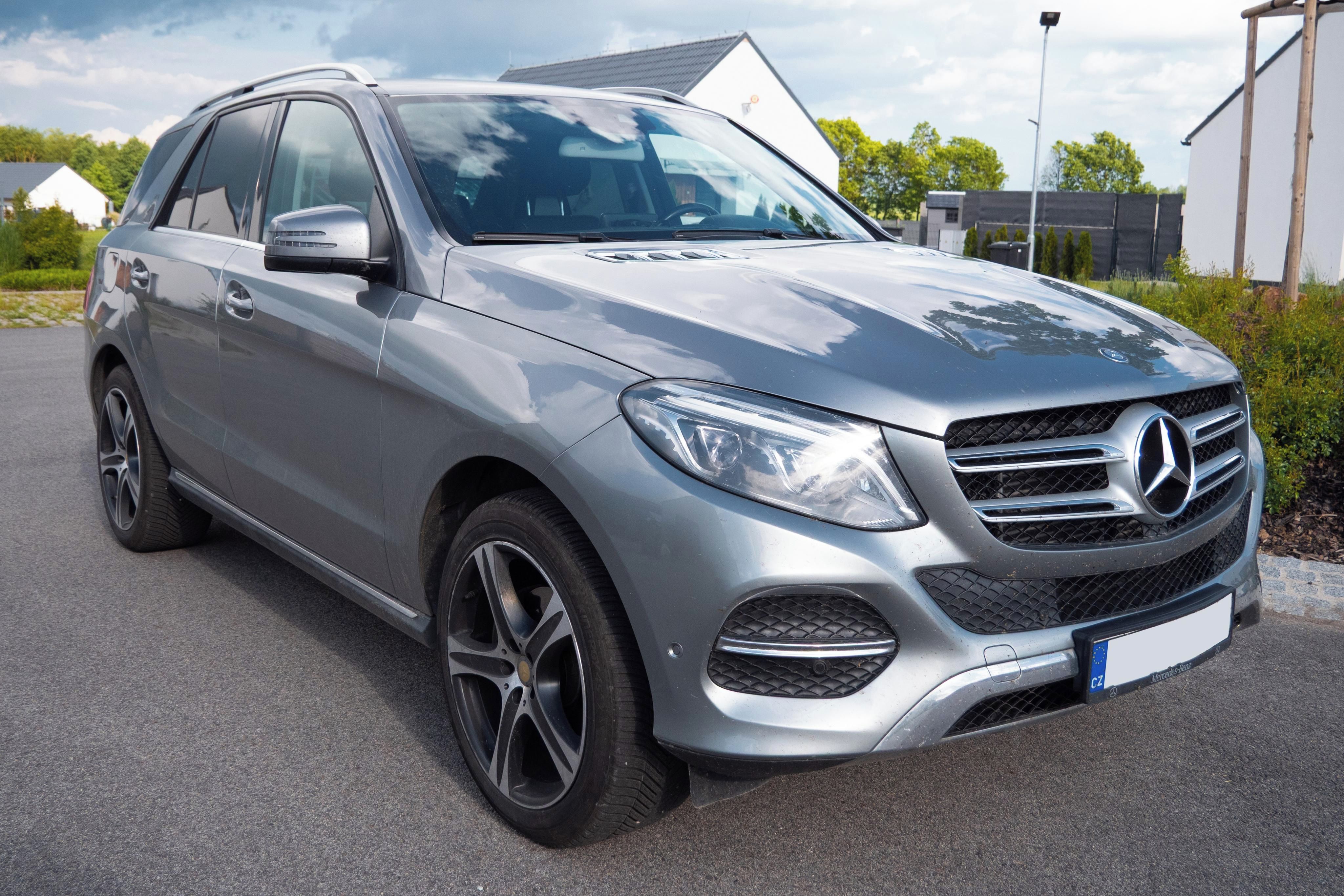 Mercedes-Benz GLE, 350d 190kW 4matic - fotka 2