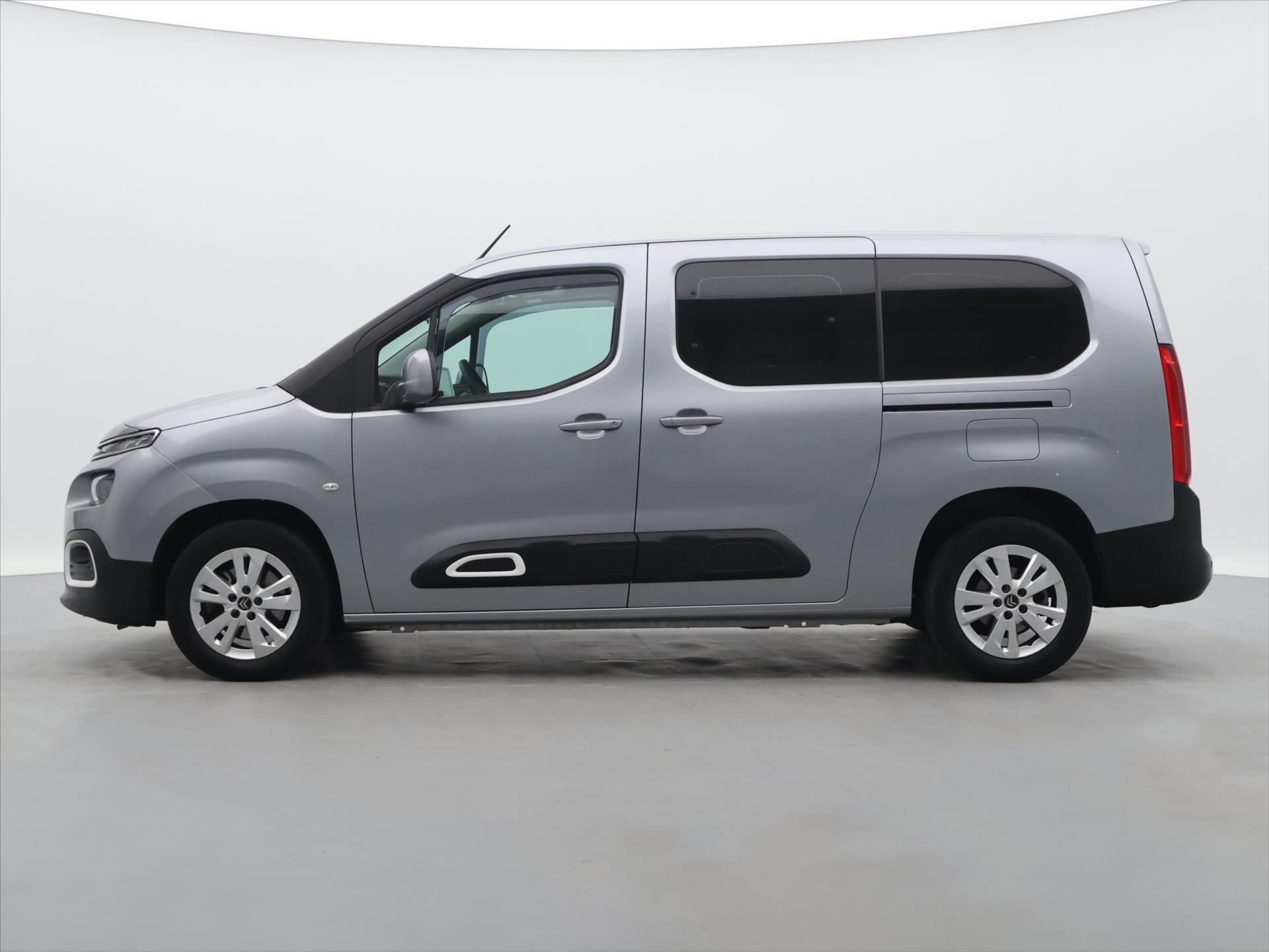 Citroën Berlingo, 1,2 PureTech 81 kW XL CZ Tažné - fotka 4