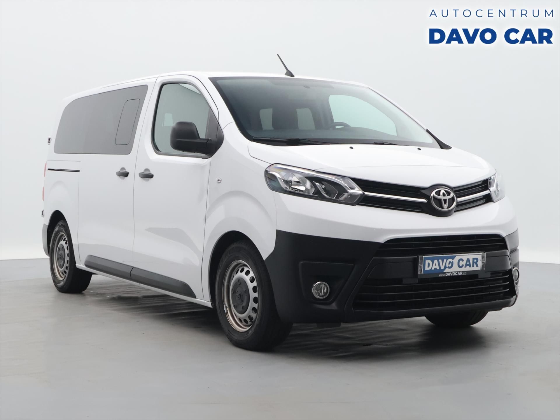 Toyota Proace, 2,0 D-4D 106kW Shuttle CZ DPH