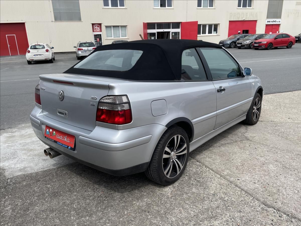 Volkswagen Golf, 2,0i 85kW*Pěkný stav* - fotka 5