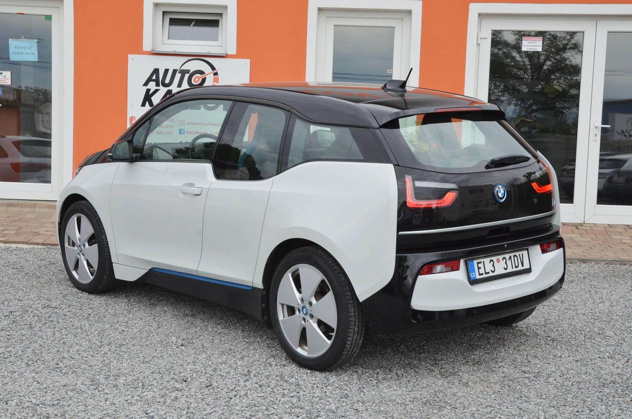 BMW i3, 120Ah / 42,2kWh / 17.900km - fotka 4