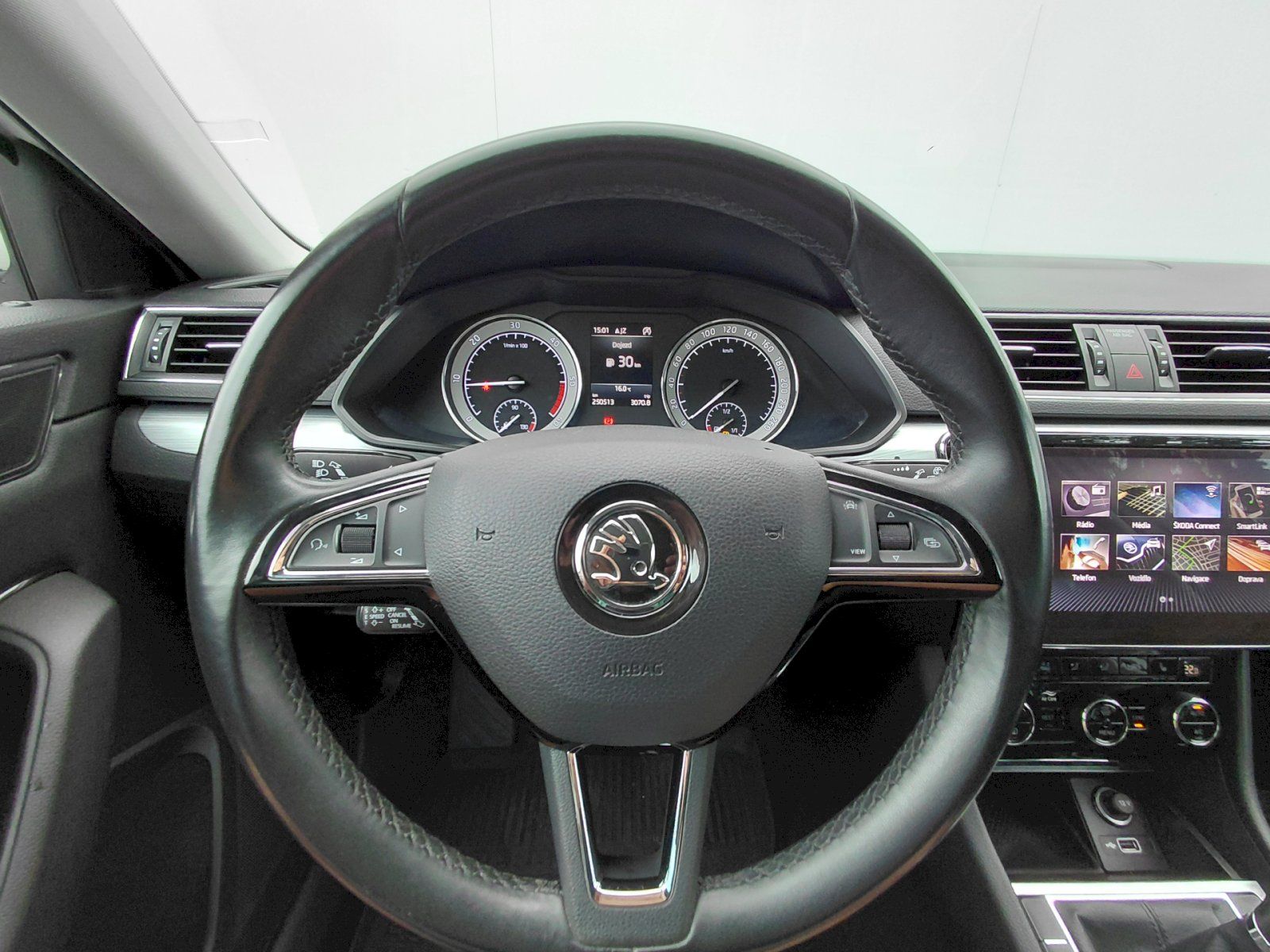 Škoda Superb, 2.0 TDI 110kW Ambition Combi - fotka 5