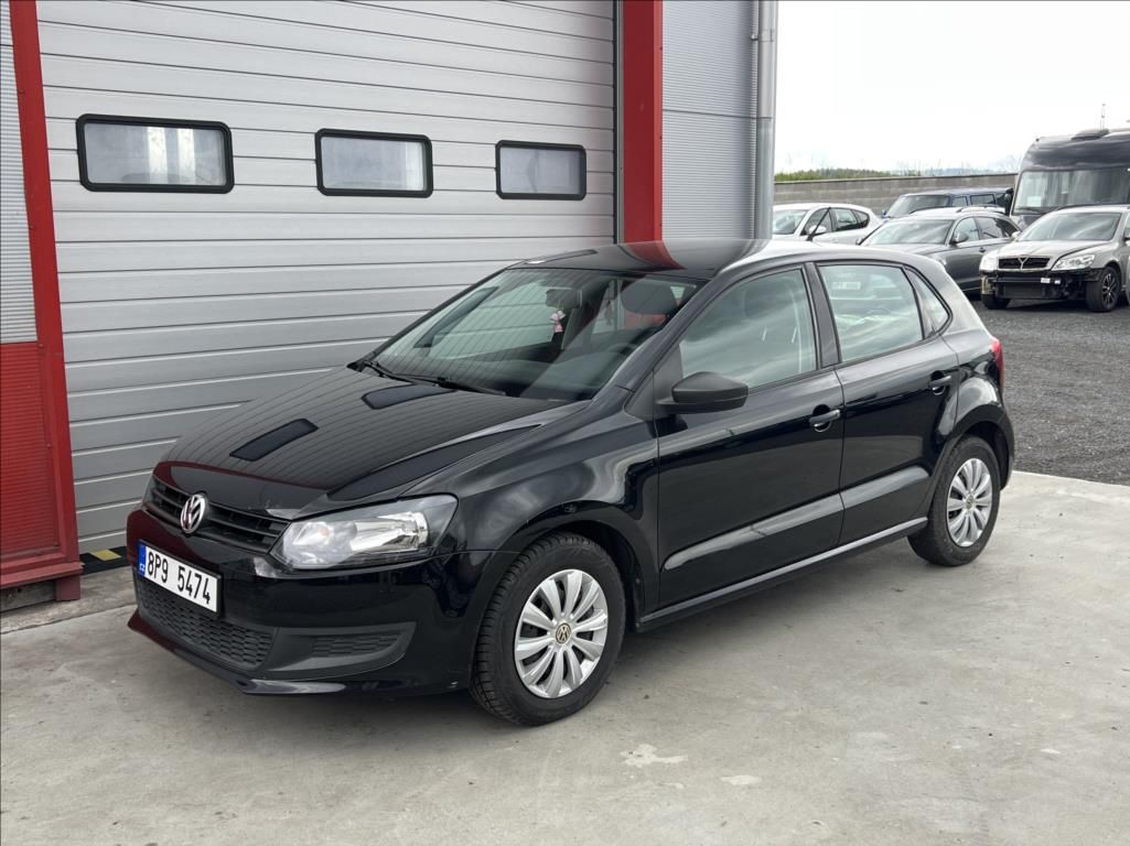 Volkswagen Polo, 1,2 klima servo 2x sada kol