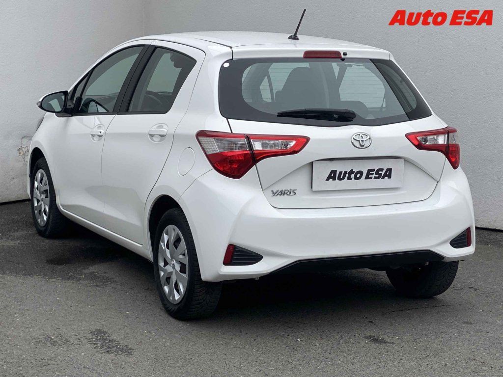 Toyota Yaris, 1.5 i,2.maj,ČR - fotka 6