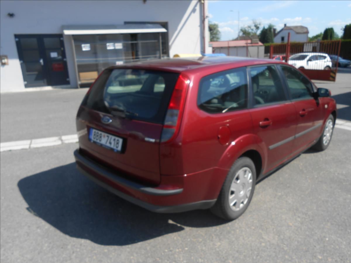 Ford Focus, 1,6 TDCi 80Kw - fotka 6