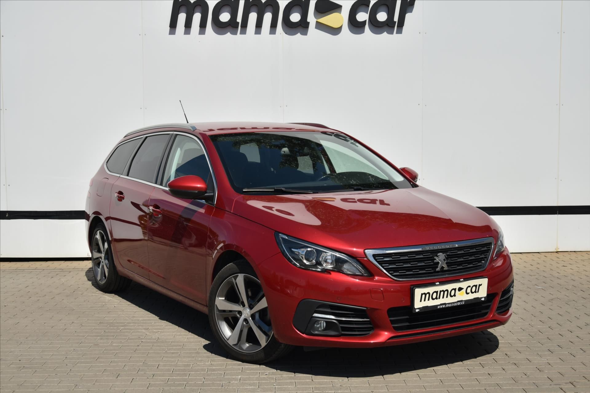 Peugeot 308, 1.5 HDI 96kW ALLURE 1.MAJ. ČR