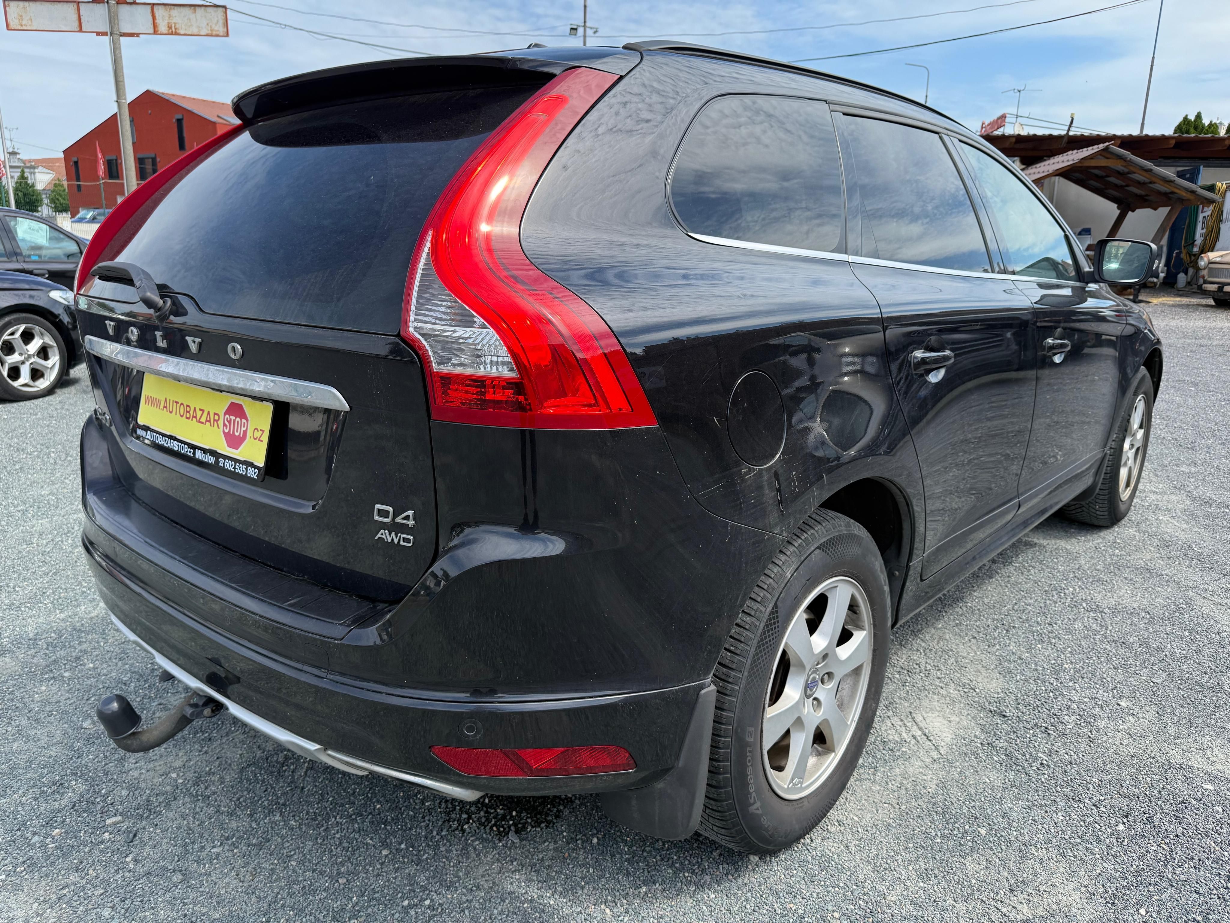 Volvo XC60, D5 AWD 4X4 133kW SERVISKA - fotka 6