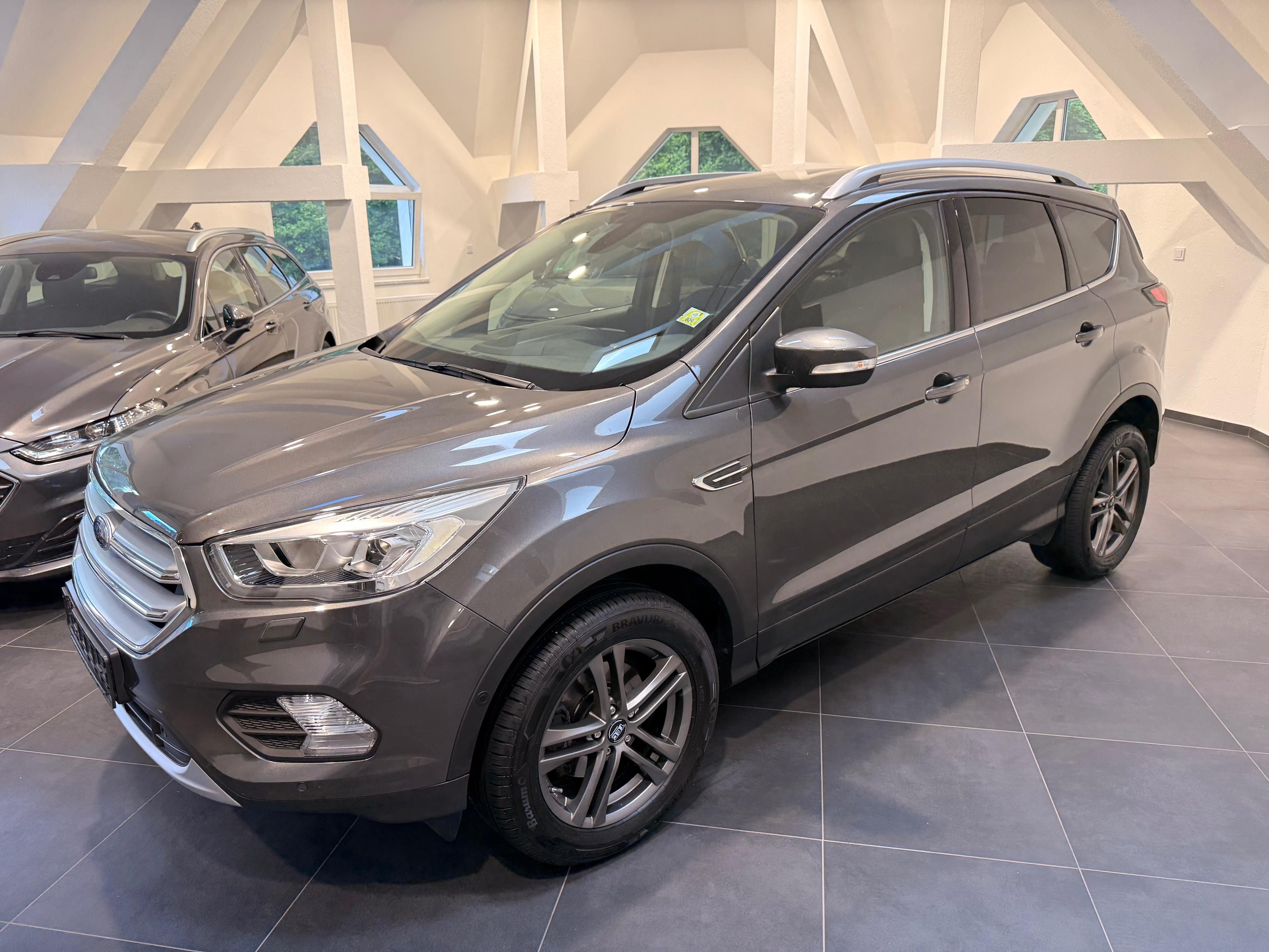 Ford Kuga, Titanium 1.5 EcoBoost 10/2017 - fotka 3
