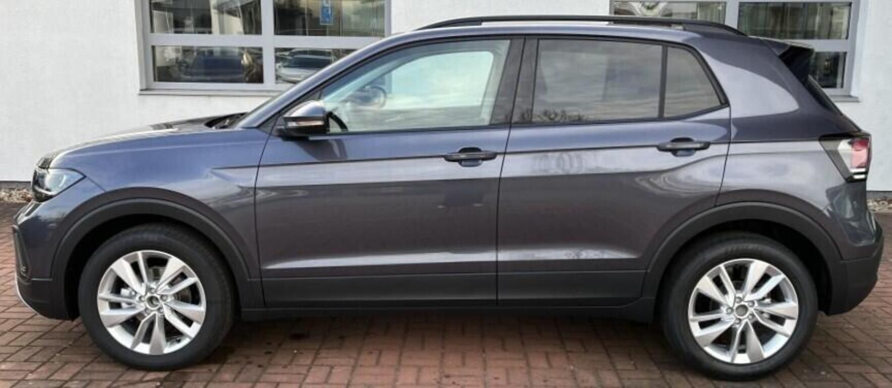 Volkswagen T-Cross, Love 1,0 TSI 85 kW - fotka 2