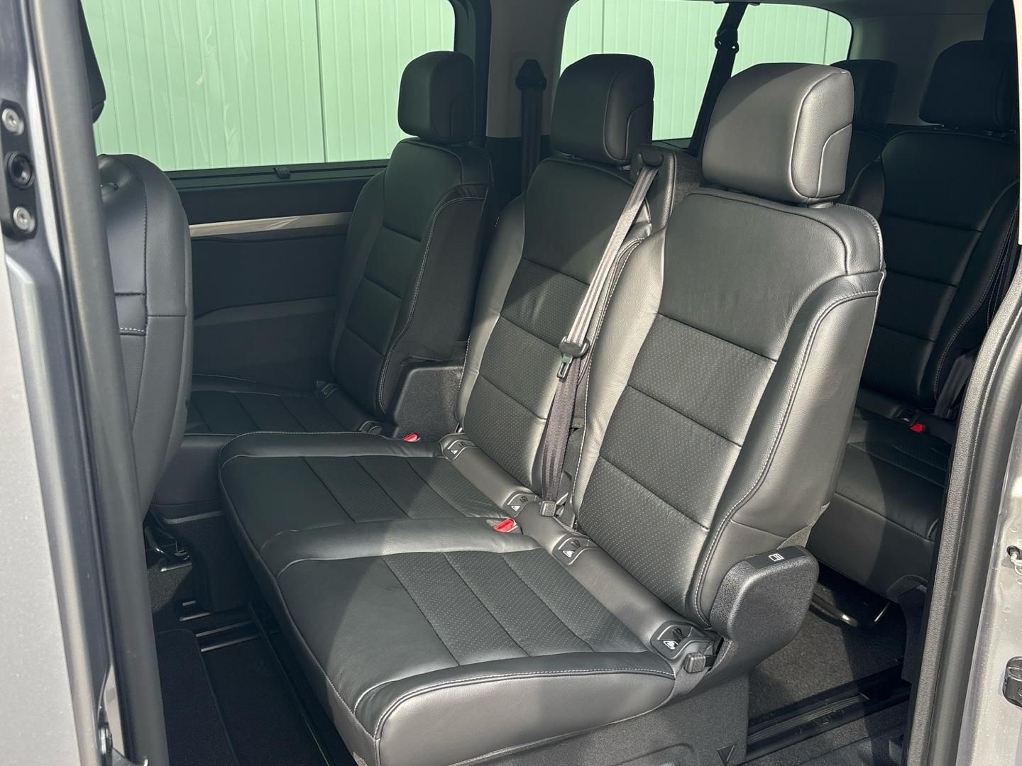 Opel Zafira, 2.2CDTi 180k 130kW L2 Elegance - fotka 6