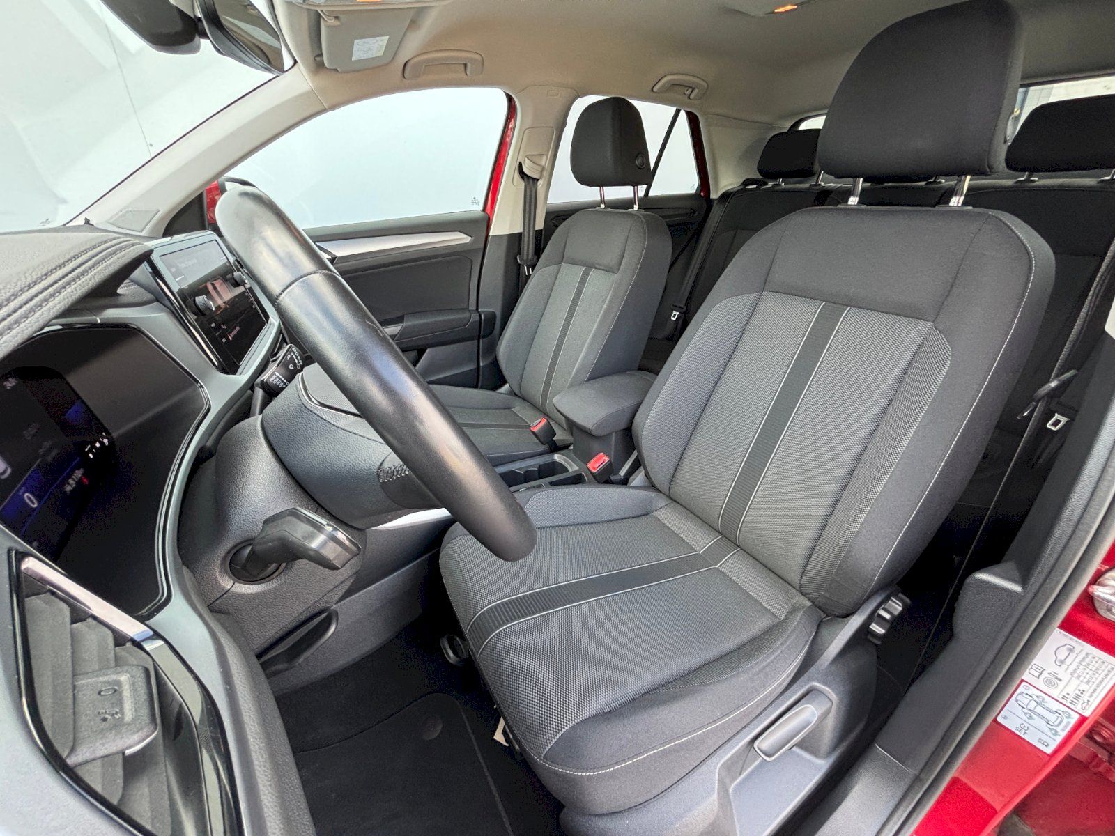 Volkswagen T-Roc, 1.5 TSI 110kW Life - fotka 6