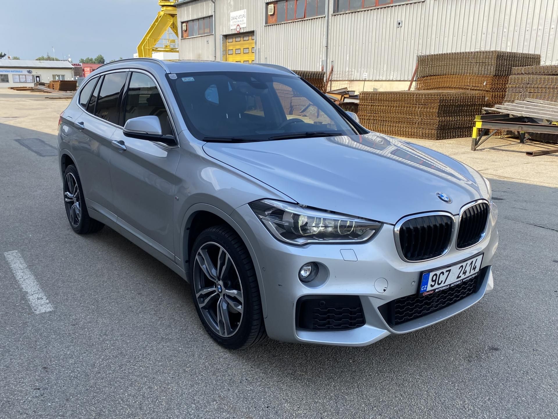 BMW X1, M Sport - Panorama - fotka 3