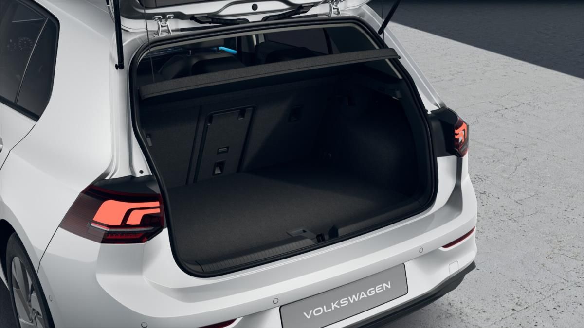 Volkswagen Golf, 1,5 TSI eHybrid 150 kW 6DSG  P - fotka 4