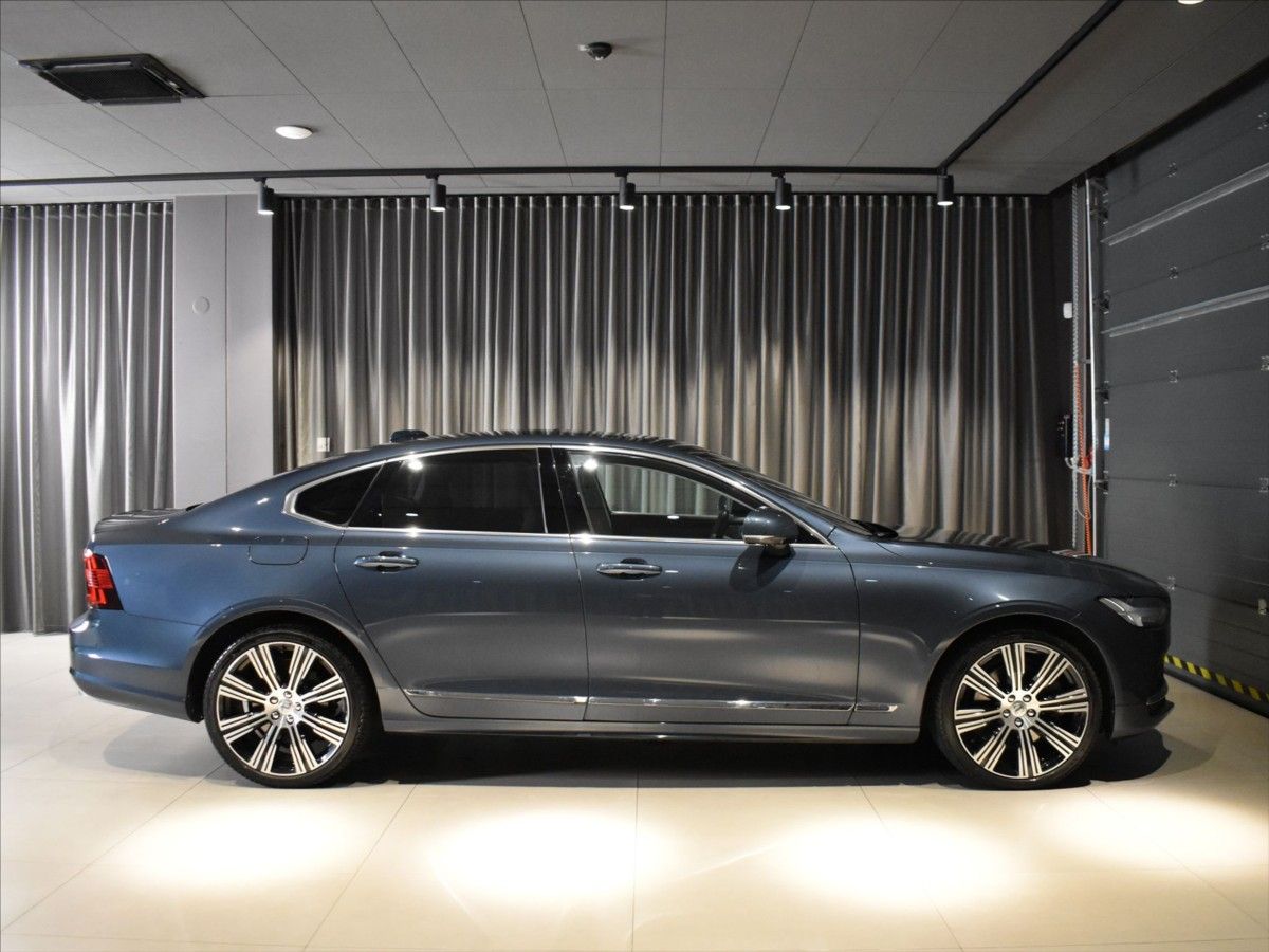 Volvo S90, 2,0 B5 Ultimate B&W,Pano,headu - fotka 3