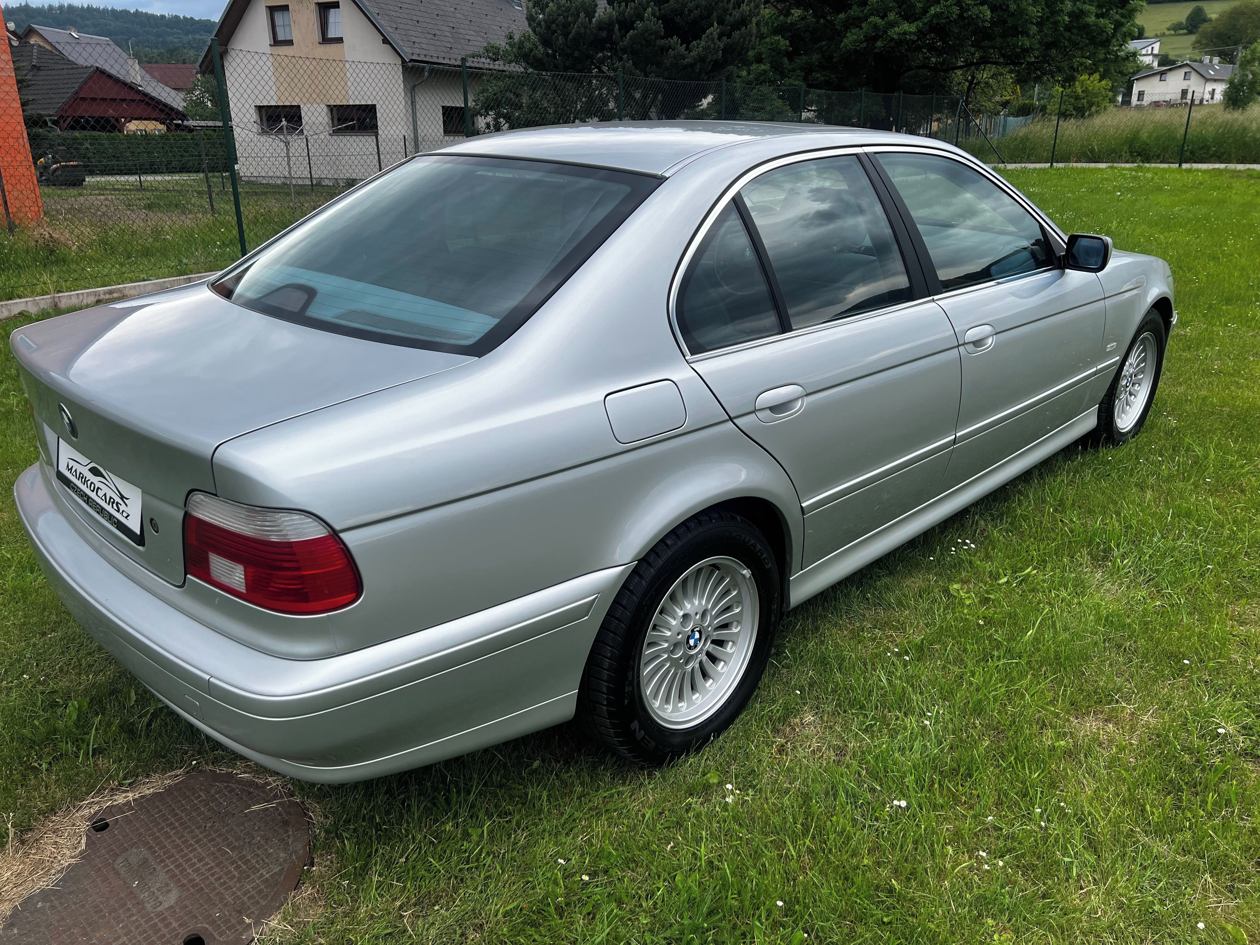 BMW Řada 5, 525i PĚKNÝ STAV ! - fotka 5