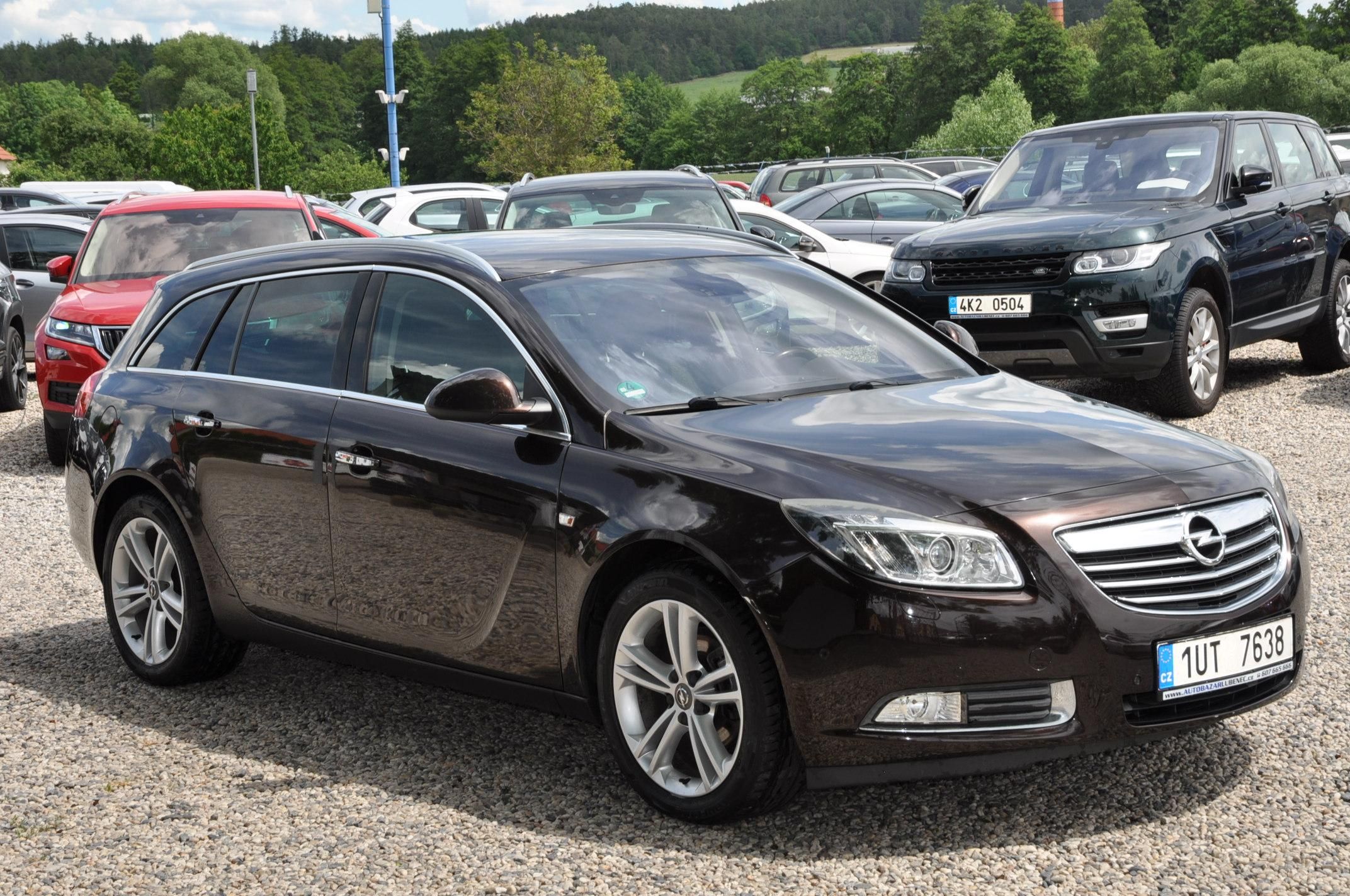 Opel Insignia, 1.4i TURBO 103kW KOMBI - fotka 2