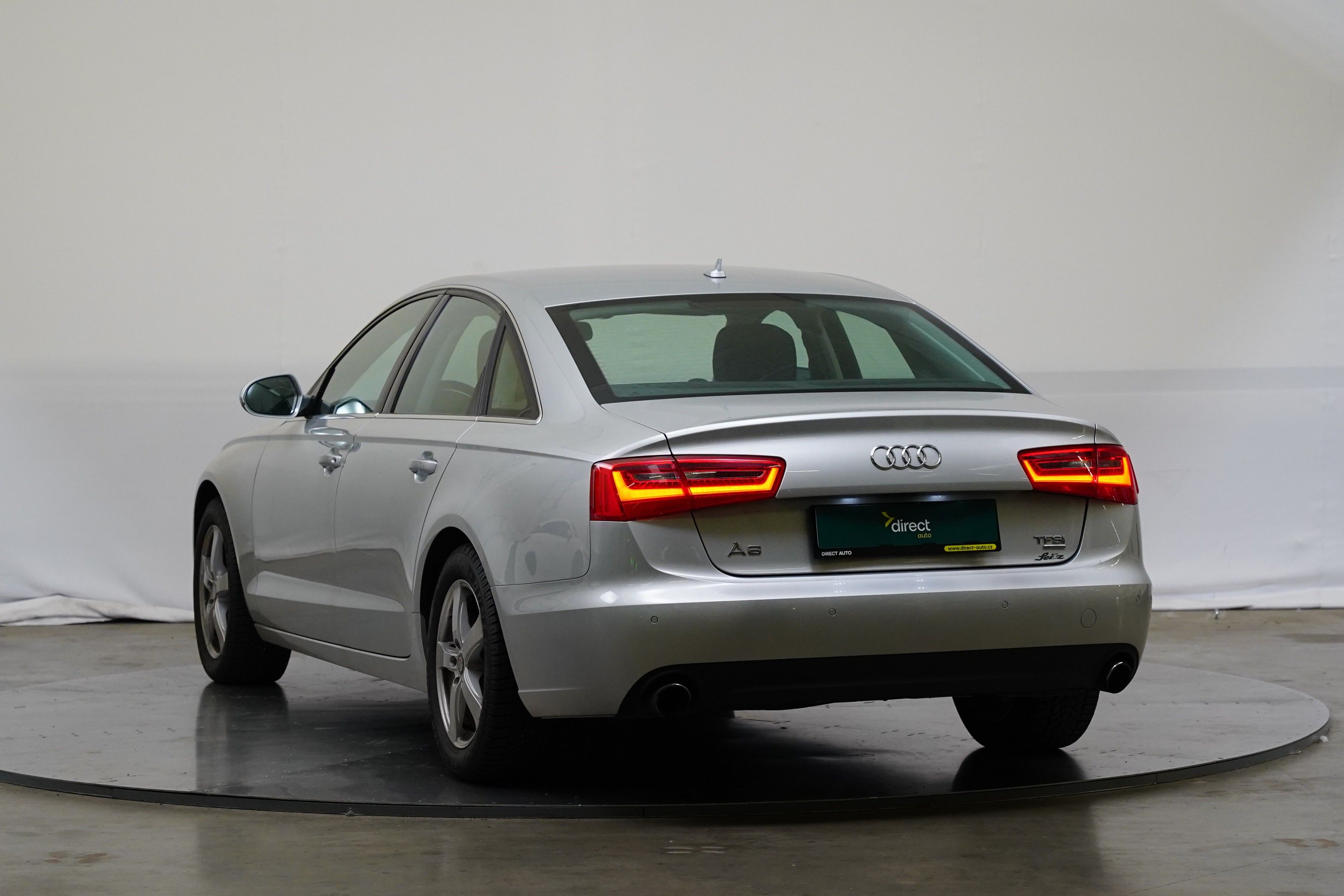 Audi A6, 3.0 TFSI 228 kW Quattro - fotka 4