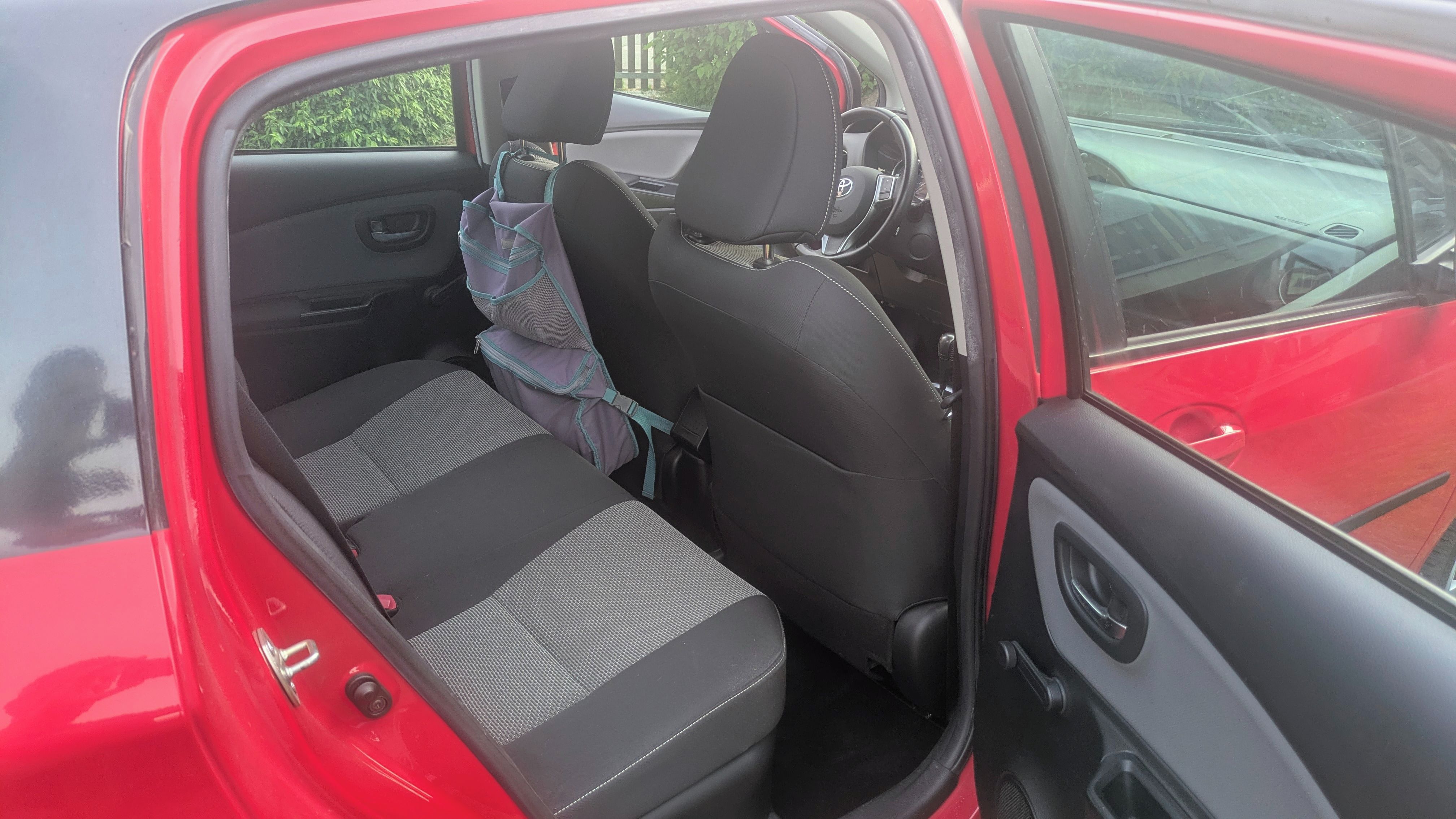 Toyota Yaris, HYBRID - fotka 5