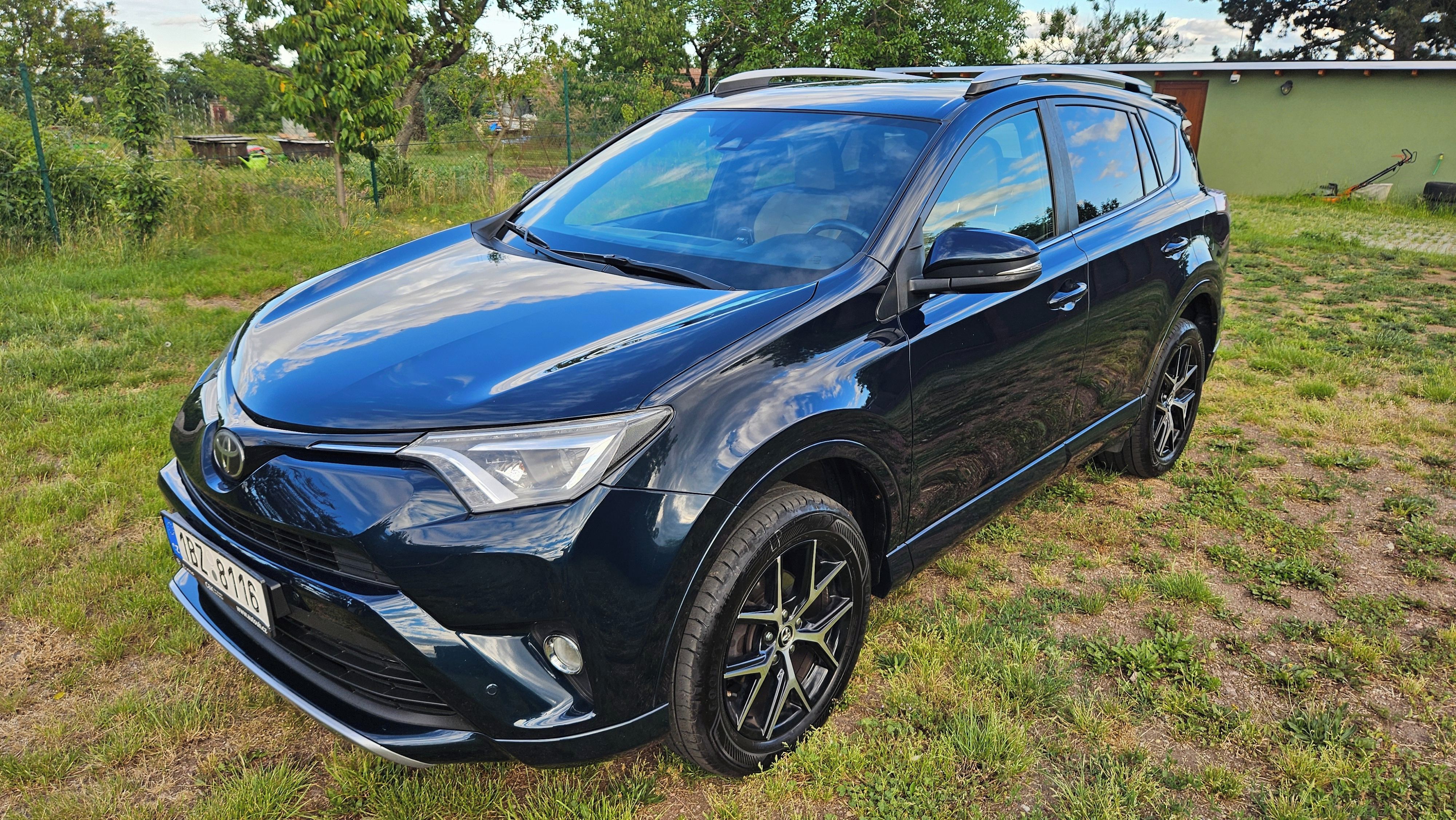 Toyota Rav4, SELECTION FULL, WEBASTO - fotka 2