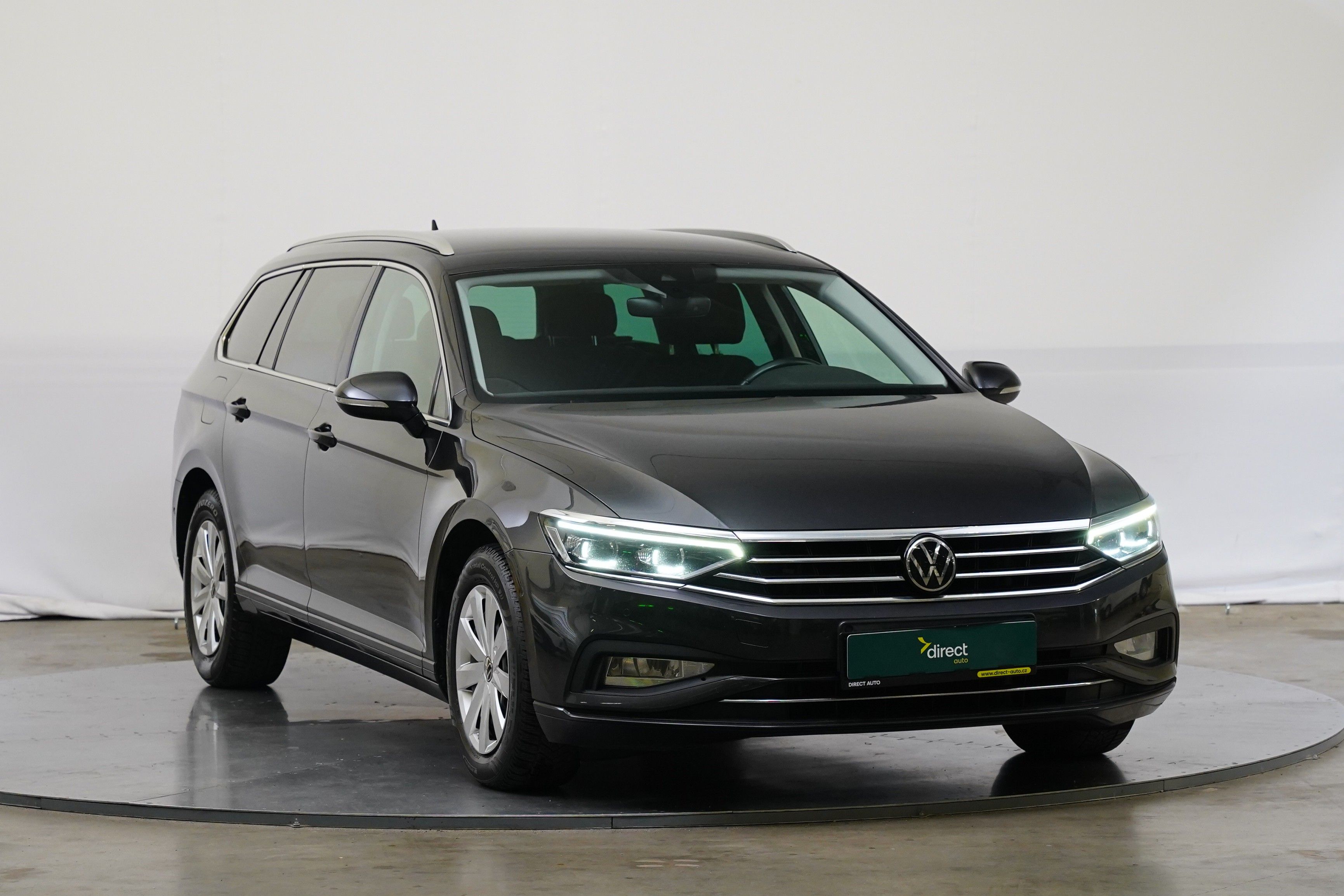 Volkswagen Passat, 2.0 TDI 110 kW Business - fotka 2