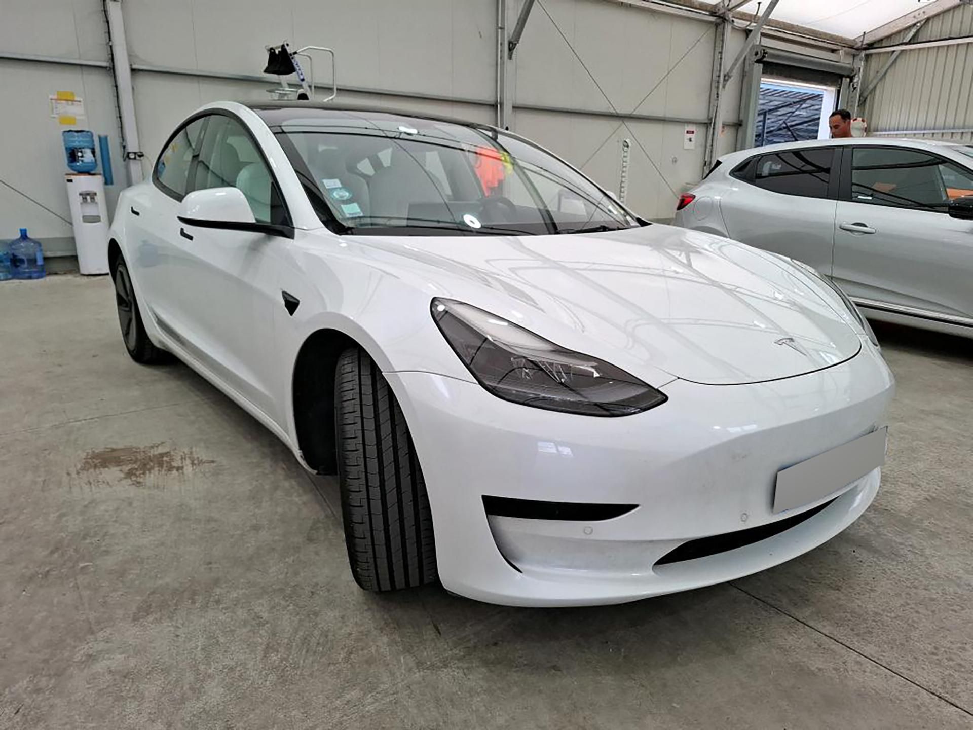Tesla Model 3, SR+ Refresh | LFP
