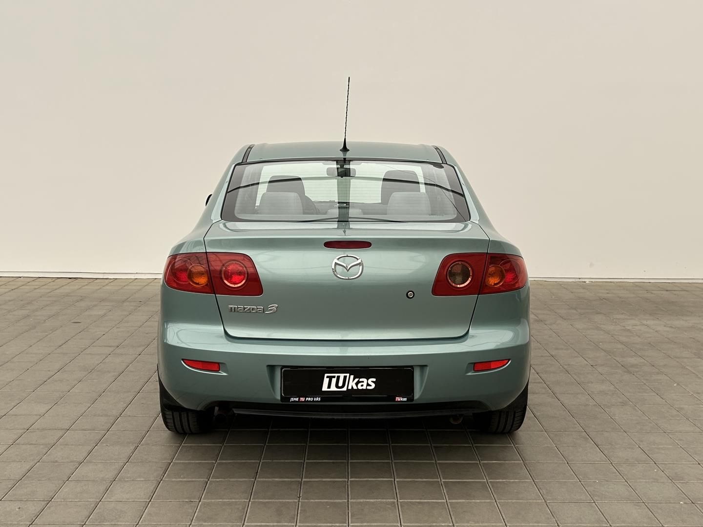 Mazda 3, 1.6i 77kW . - fotka 4