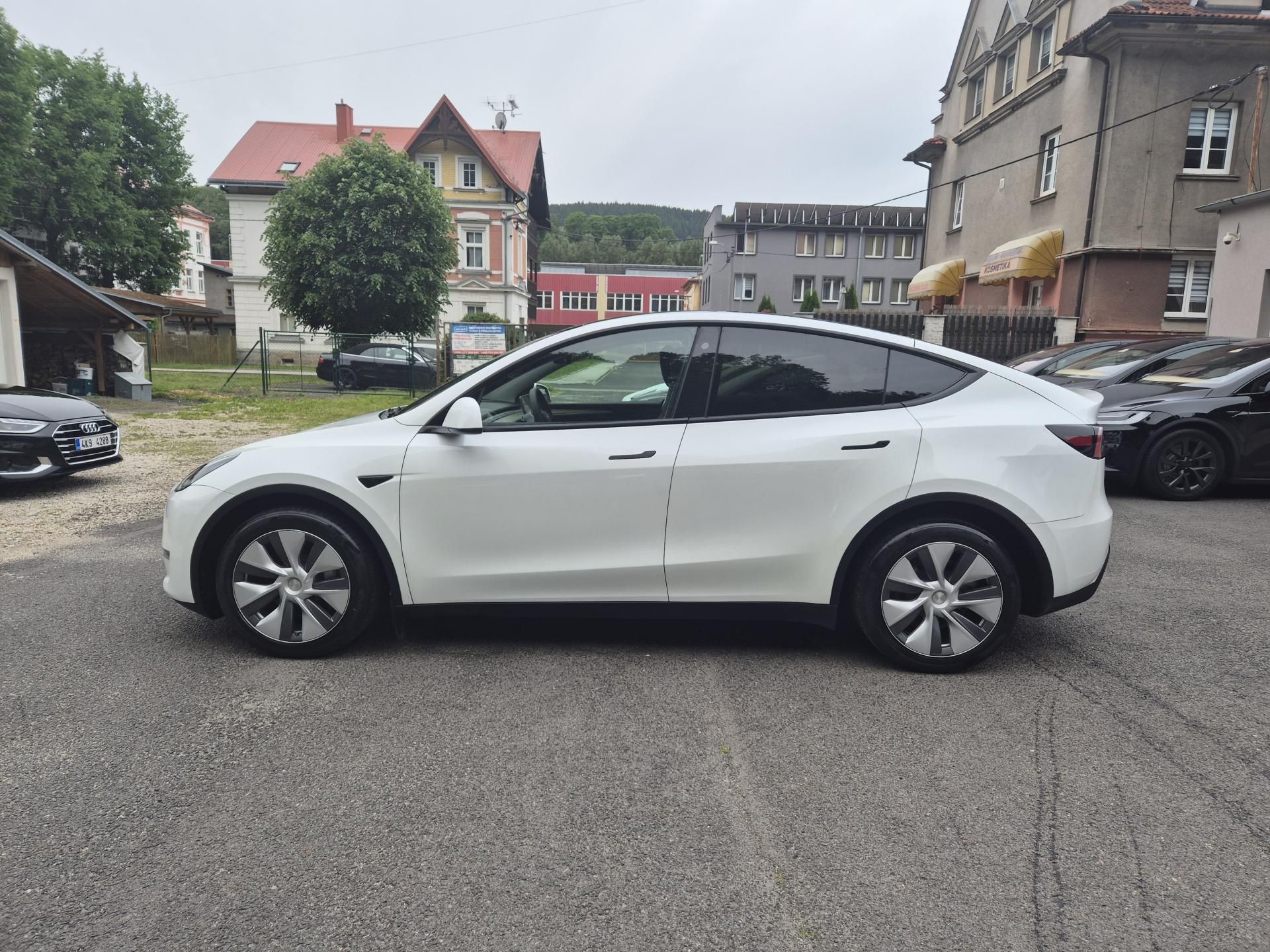 Tesla Model Y, LONG RANGE DUAL MOTOR  92% - fotka 6