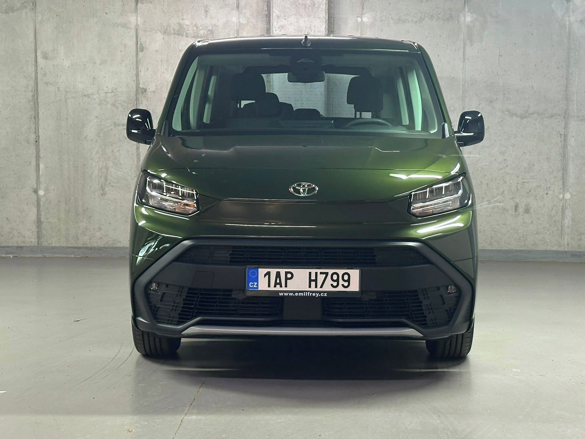Toyota Proace City Verso, 1.2,Passenger,Business 7S Tail - fotka 2