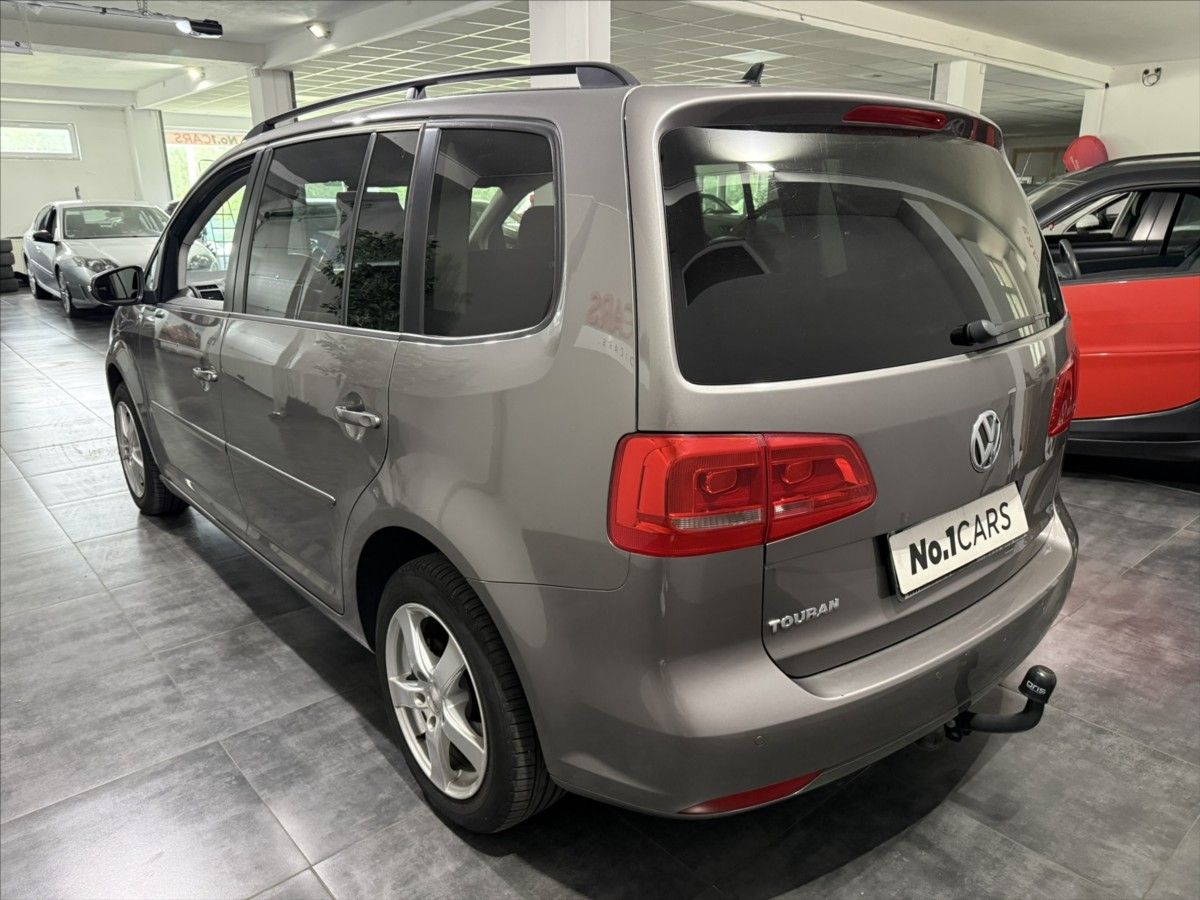 Volkswagen Touran, 1,6   TDI 77KW VÝHŘEV TAŽNÉ - fotka 4