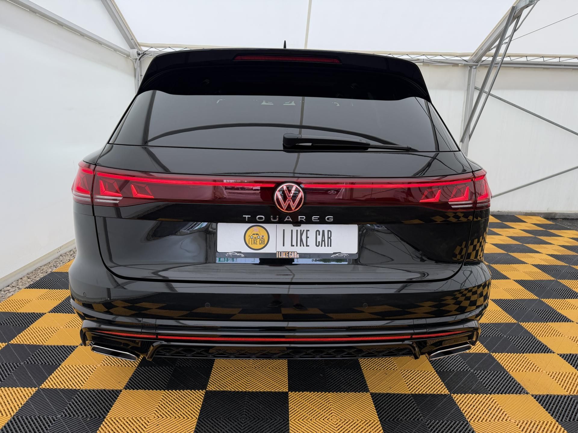 Volkswagen Touareg, 3.0Tdi*1-MAJ*DPH*R-LINE*HUD* - fotka 6