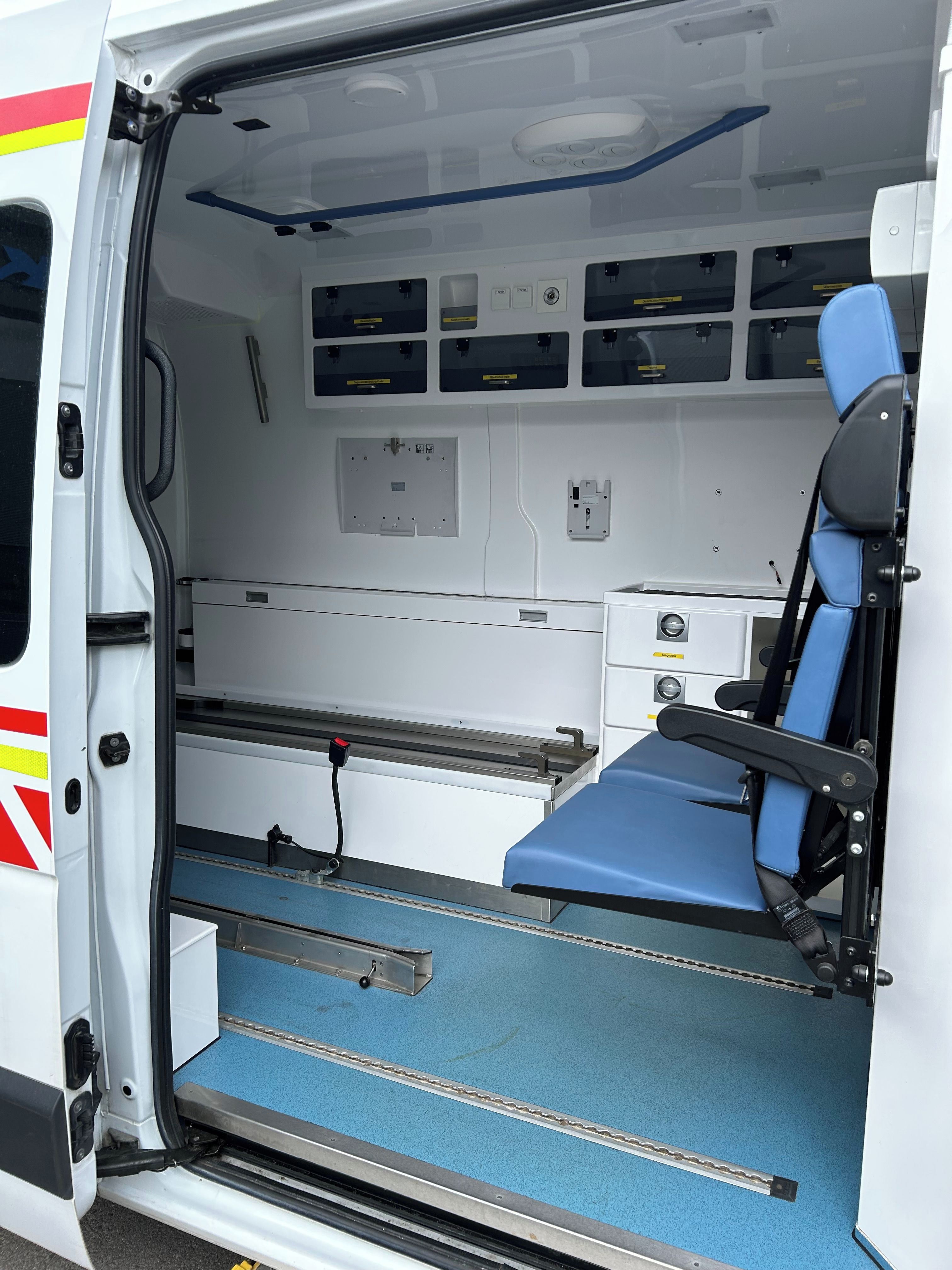 Renault Master, 2.3 DCI Sanitní vůz - manuál - fotka 6