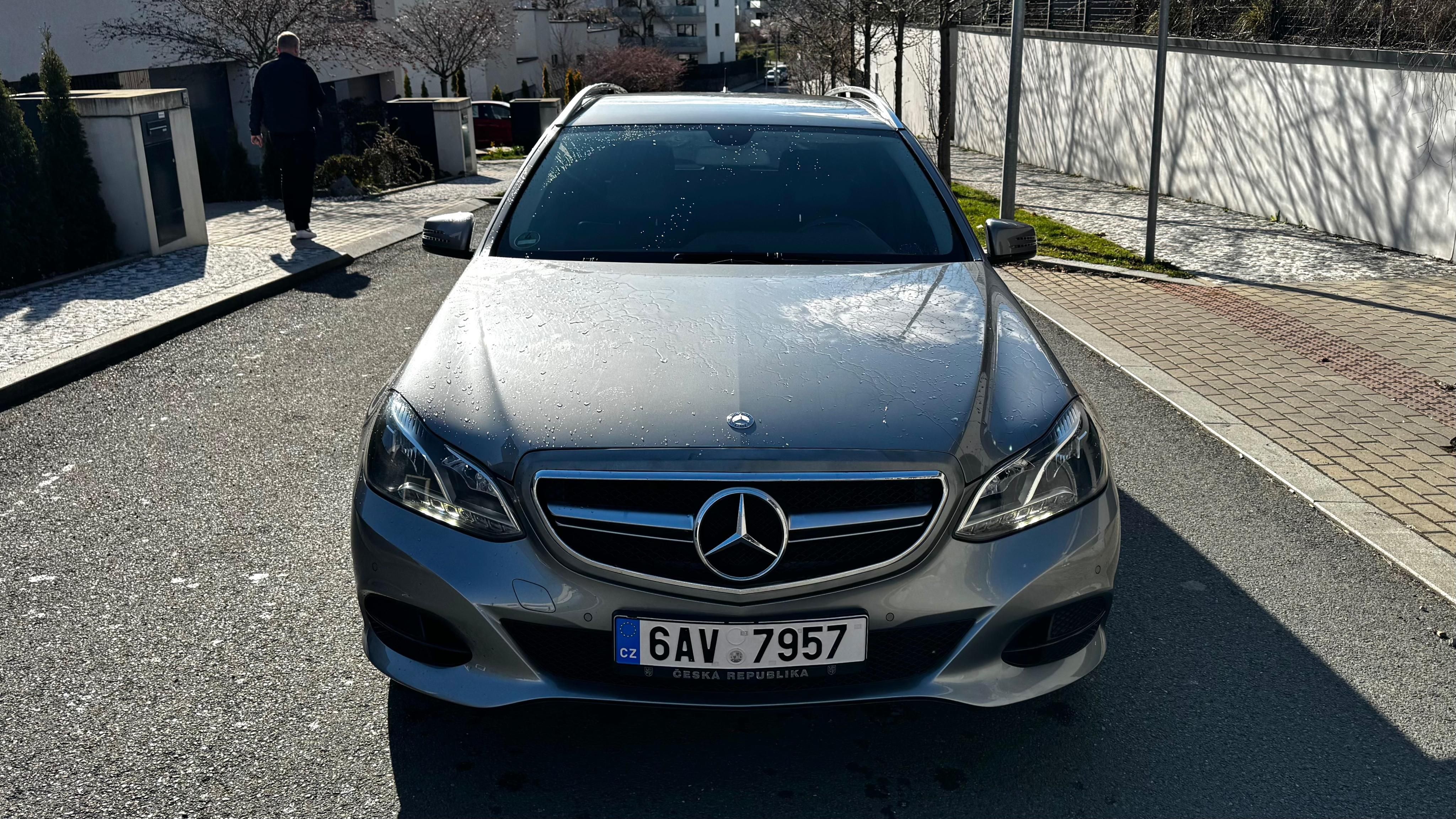 Mercedes-Benz Třídy E, MERCEDES E200 LIFT KOMBI