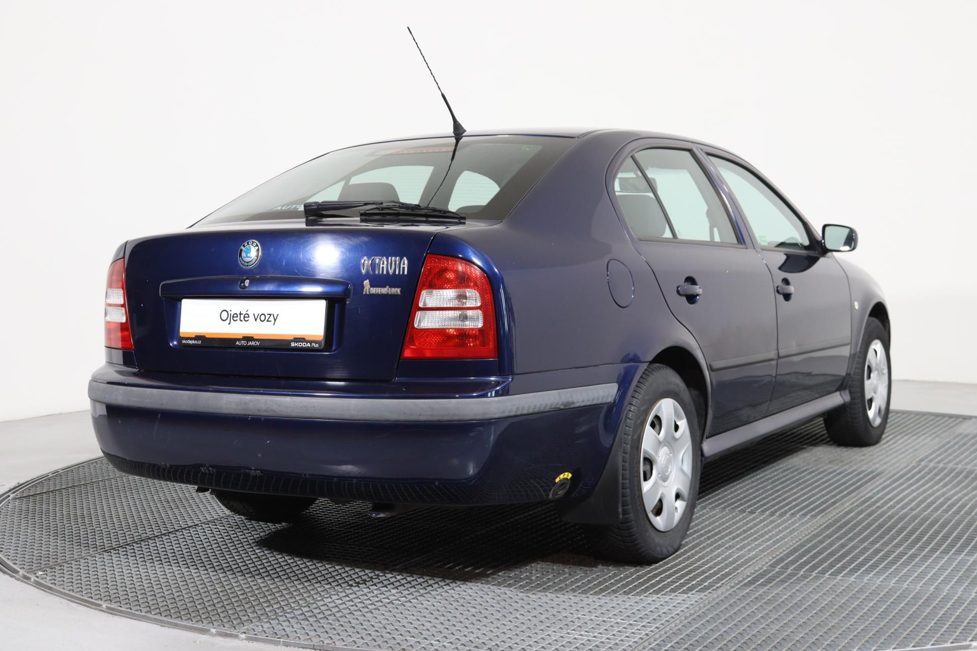 Škoda Octavia, 1.6i 75kw + LPG - fotka 2