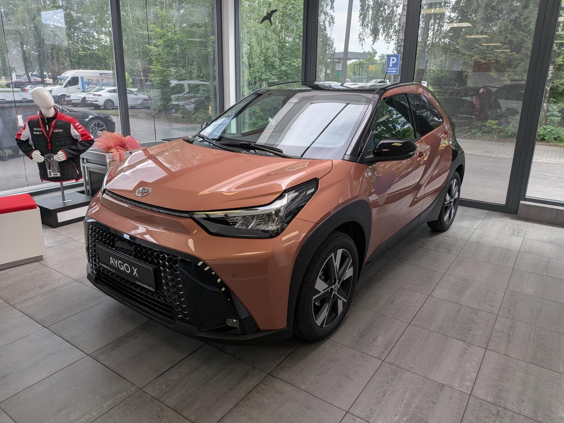Toyota Aygo, 1.5 HEV, 116K, Style Smart - fotka 3