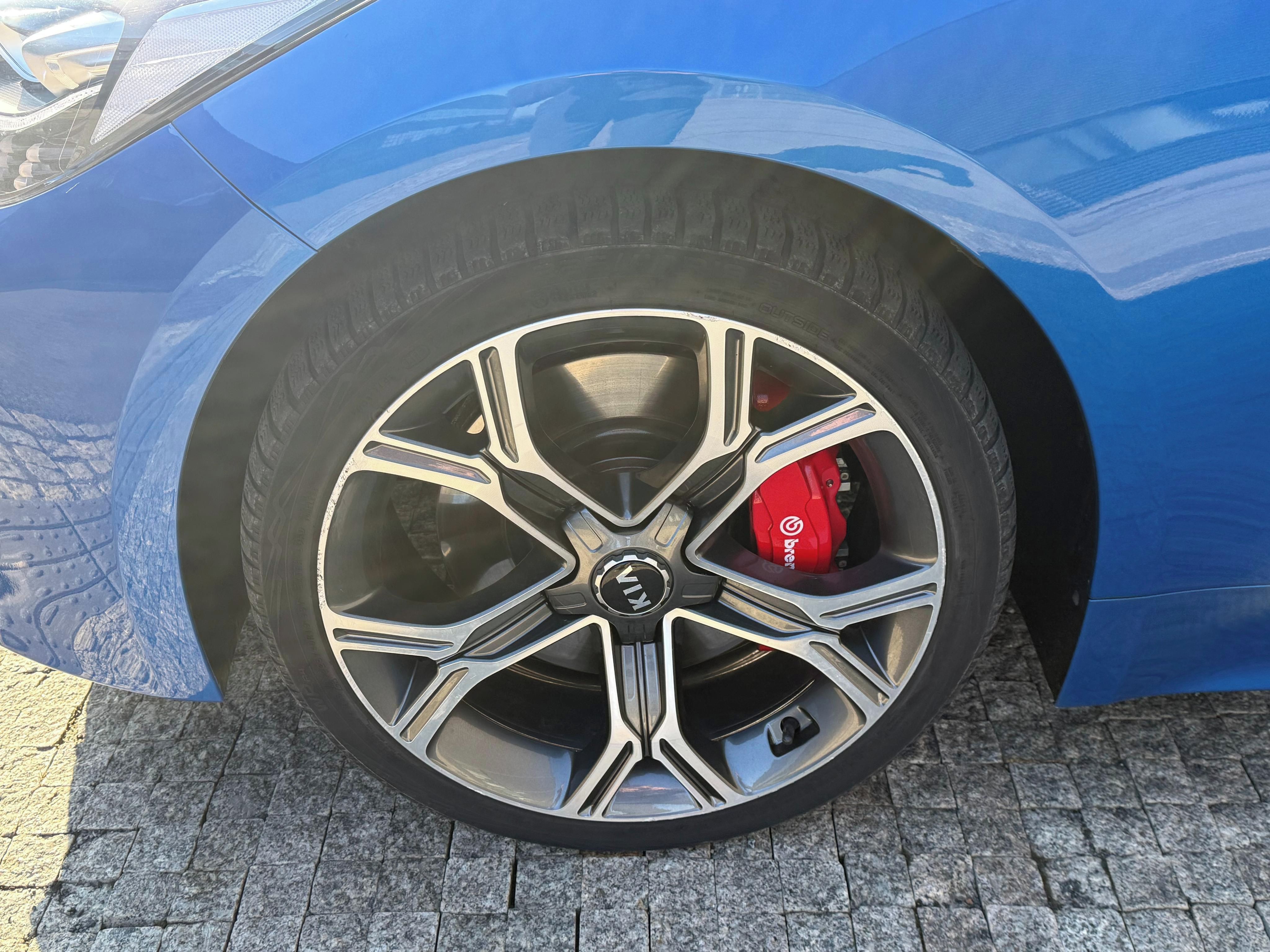 Kia Stinger, 3.3 TGDI V6 4WD GT-Line - fotka 6