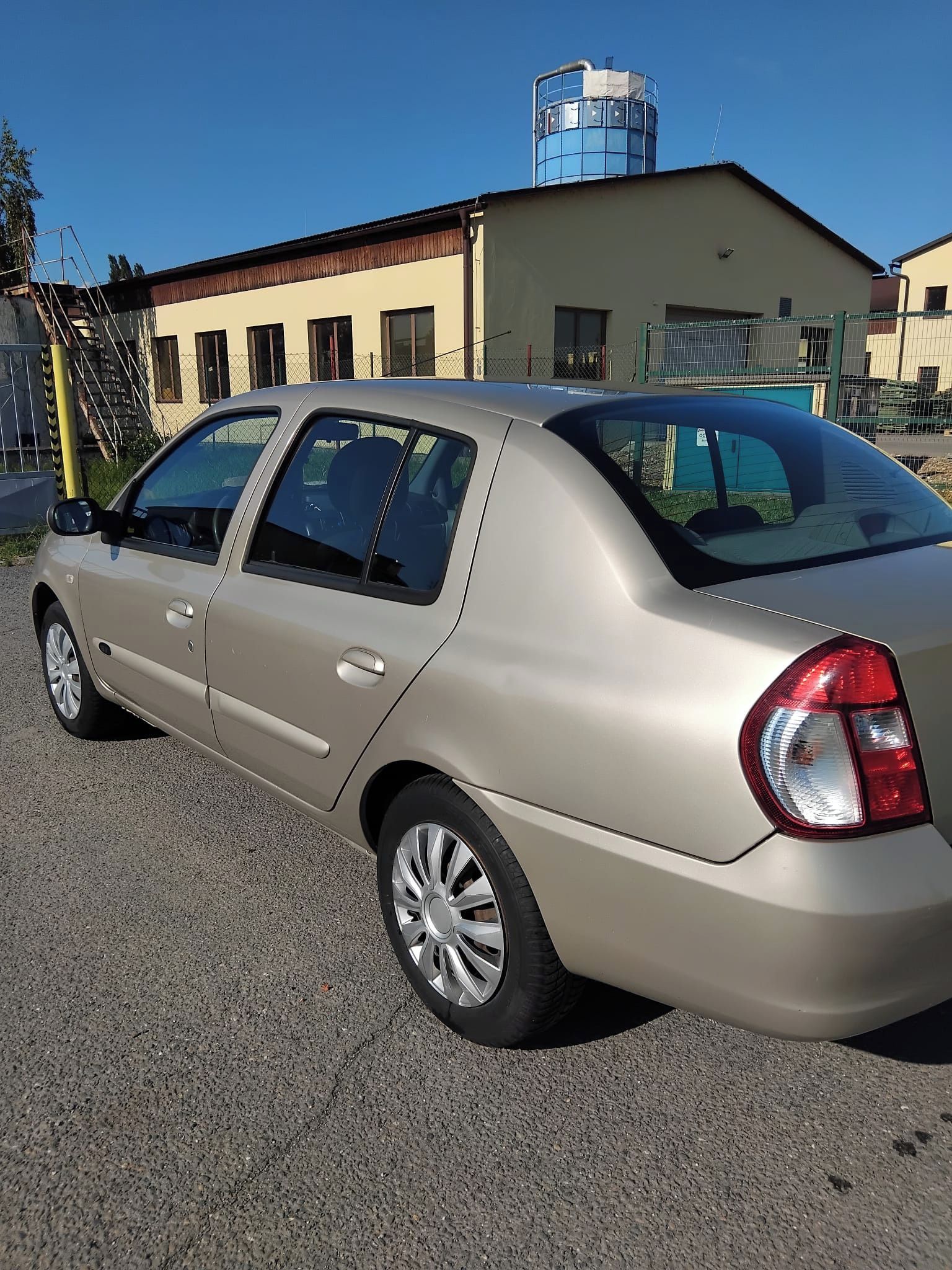 Renault Thalia, 1,2 benzín - fotka 3