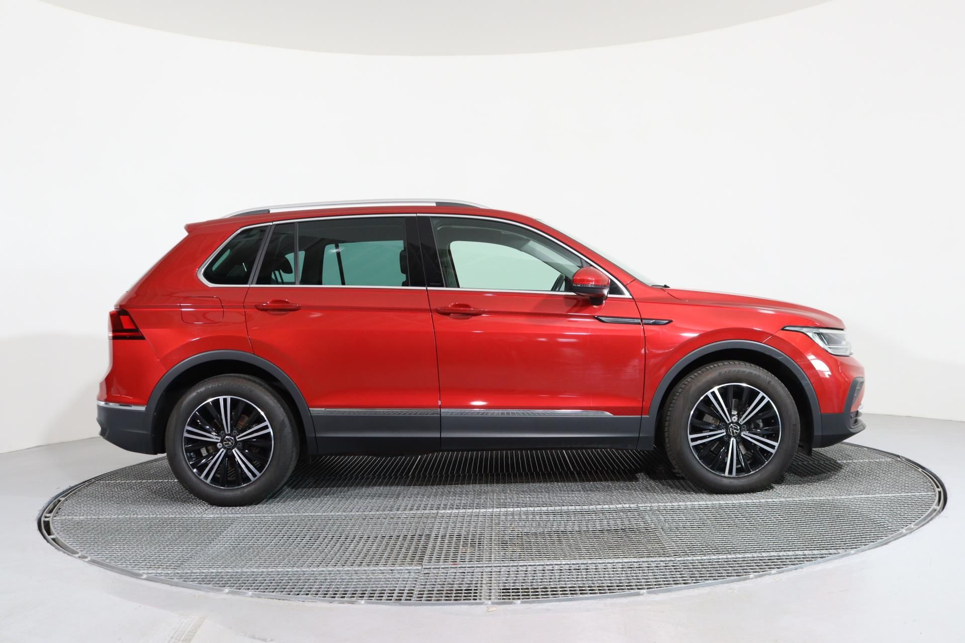 Volkswagen Tiguan, Life 2,0 TDI 110 kW 7DSG/ LED, - fotka 3