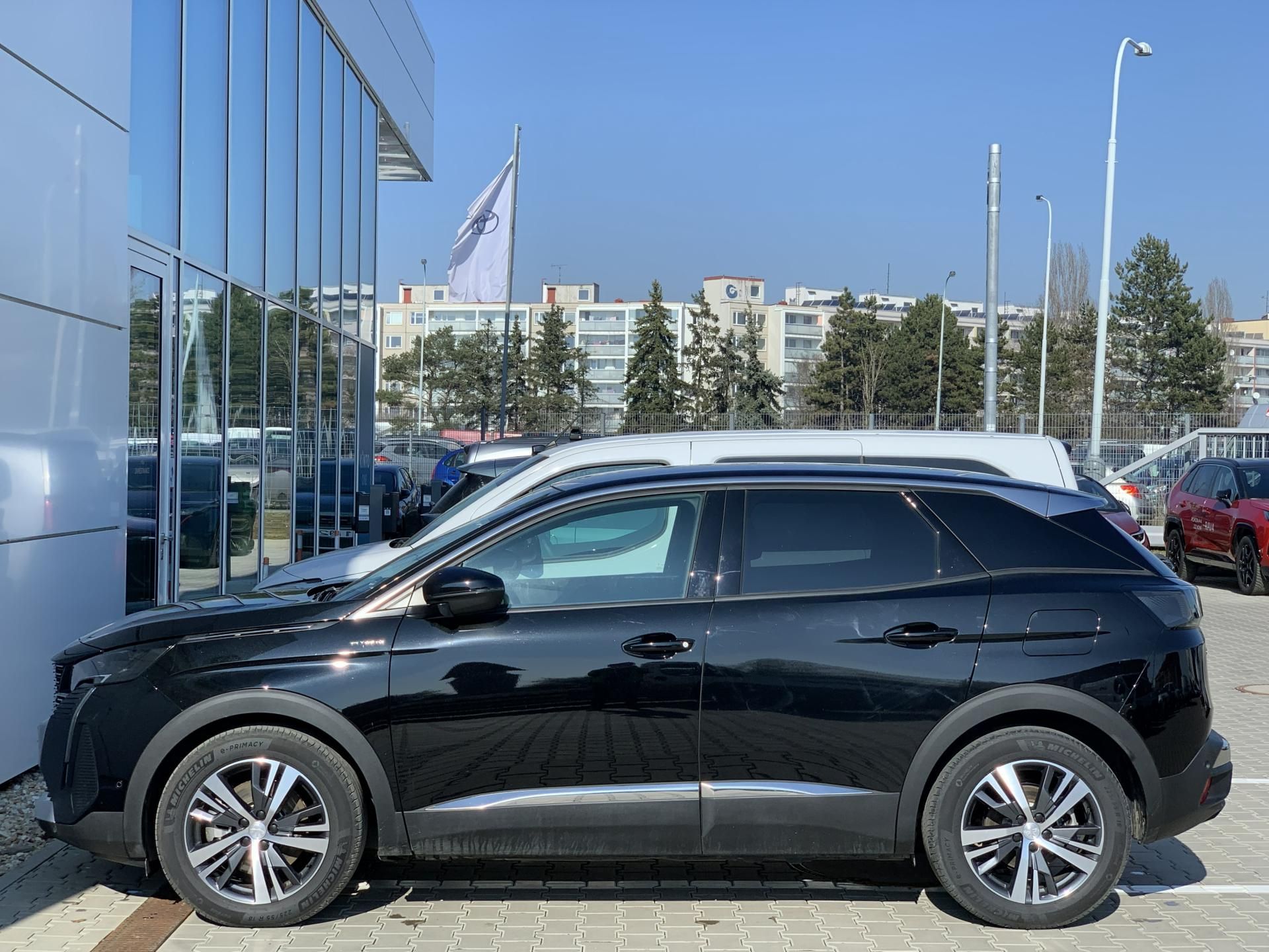 Peugeot 3008, ALLURE PACK 1.6 PHEV 165kW AT8 - fotka 4